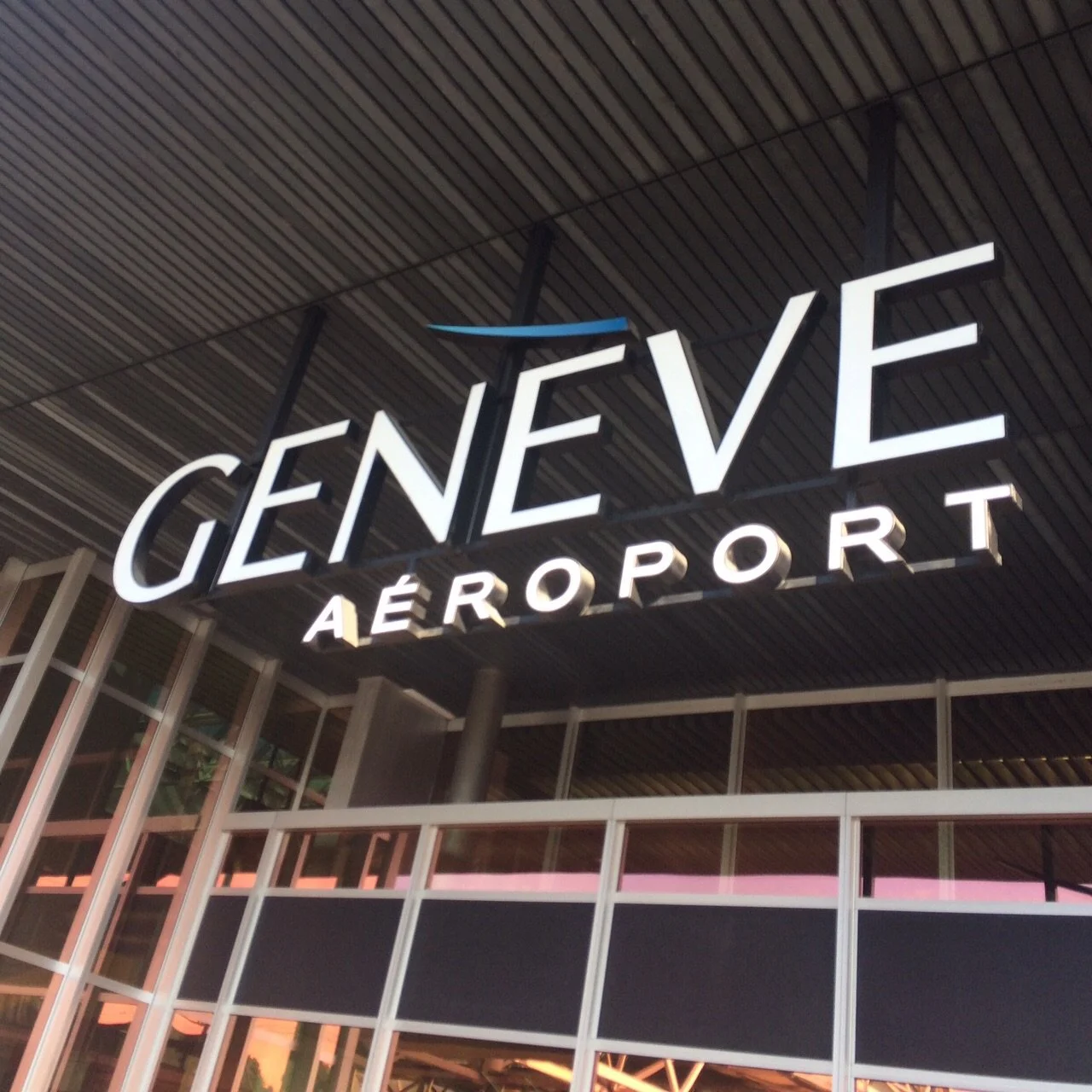 Genève_Aéroport.jpg