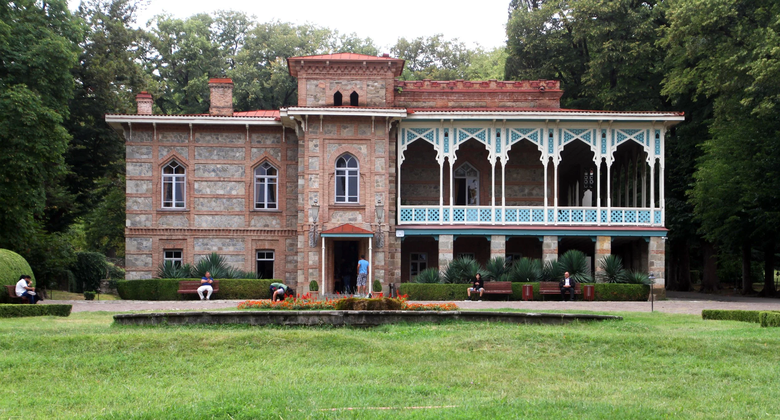 Tsinandali-04-Palast-2019-gje.jpg