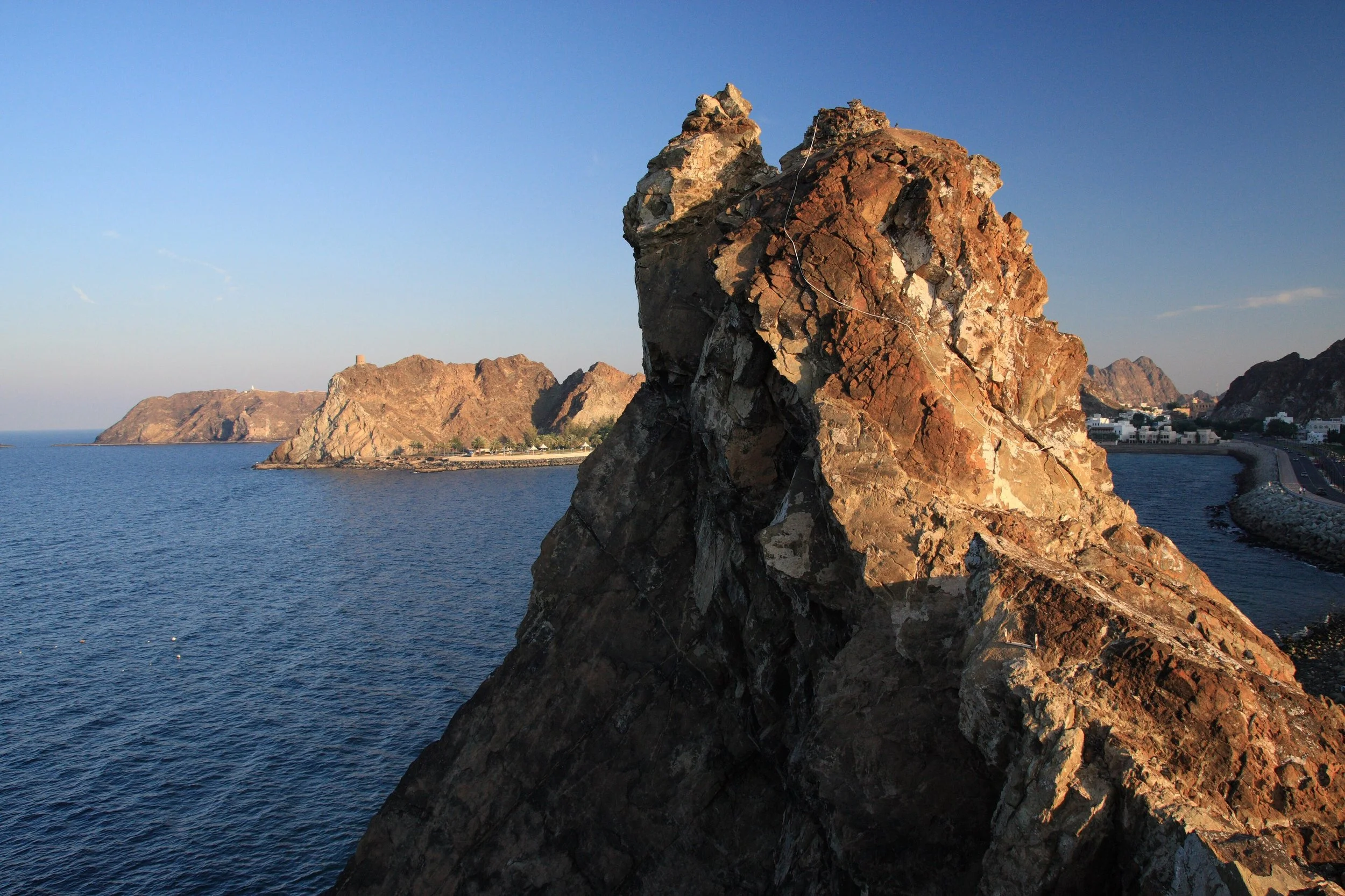 Muttrah,_Muscat,_Oman_(4324735736).jpg