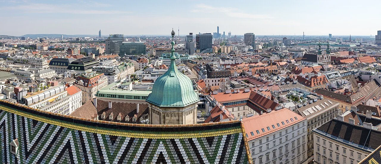 Wien,_Stephansdom,_Blick_vom_Südturm_--_2018_--_3271-3.jpg