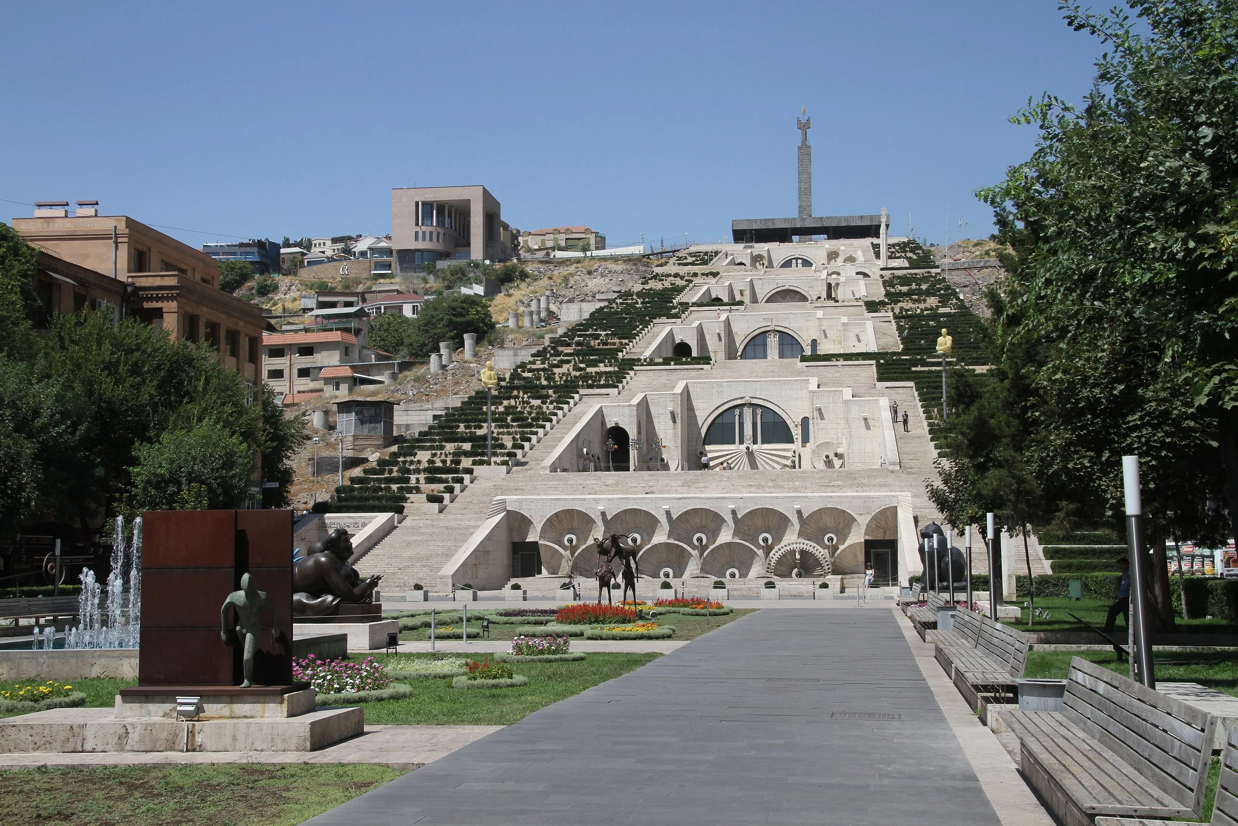 Yerevan-Cascade-02-2019-gje.jpg
