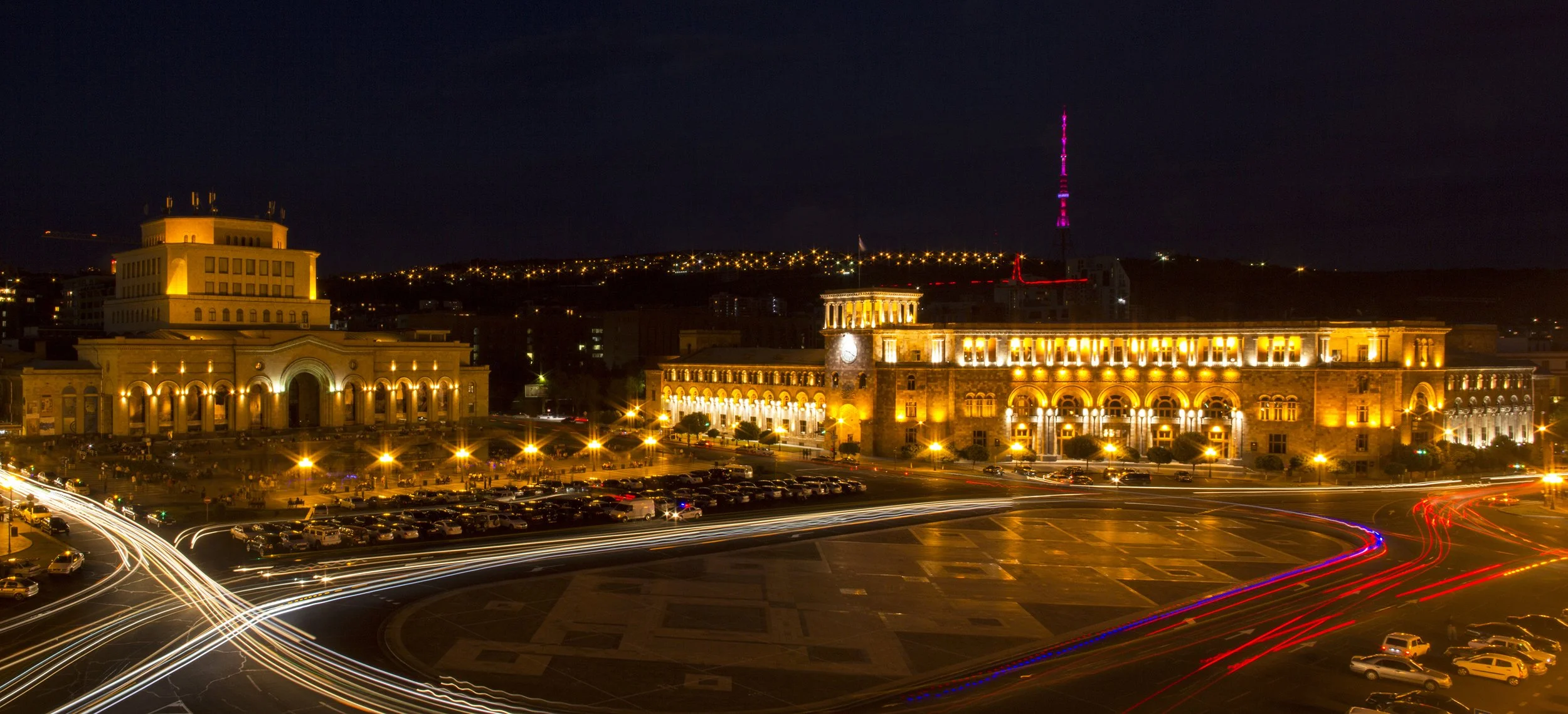 Հանրապետության_Հրապարակ.jpg
