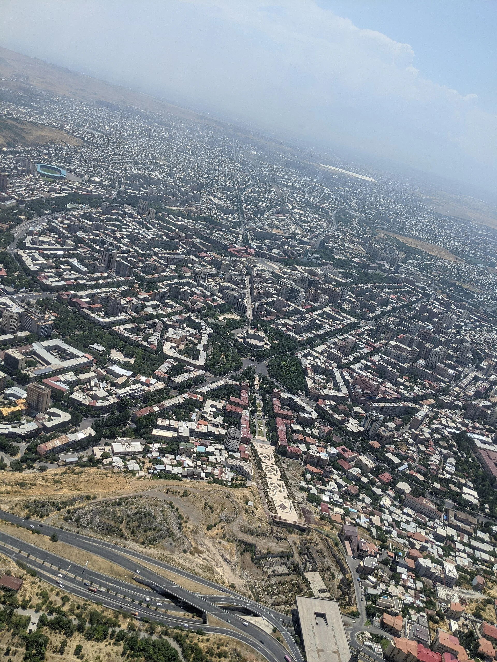 Yerevan_center_1.jpg