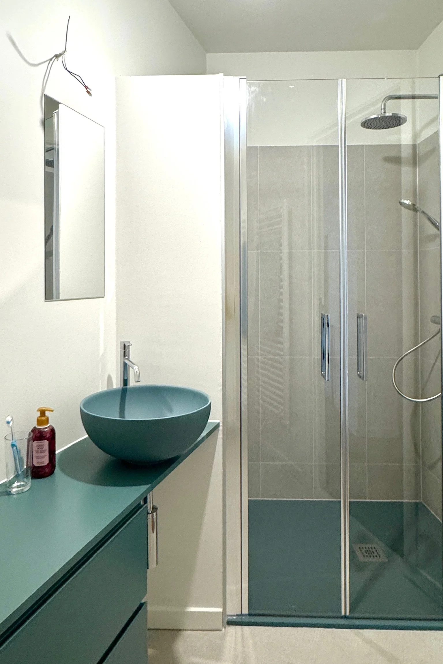 9 Badkamer - douche.jpeg