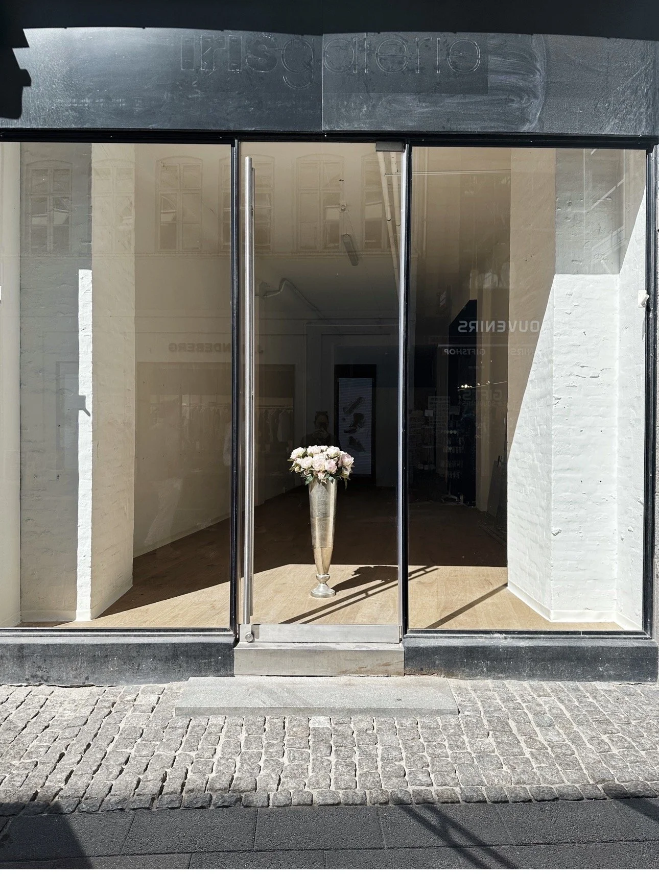 Luxury branding: the threat of minimalism