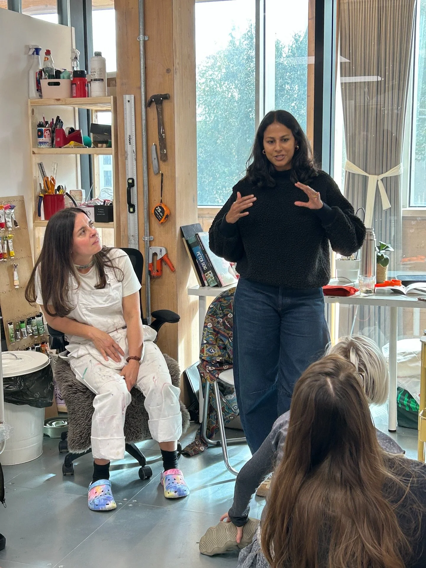 Tuesday Tour Day is back! 🎨✨

Studio tours are such a wonderful way for the Kins to connect with their neighbouring artists and gain deeper insight into each other&rsquo;s practices. They offer the perfect chance to exchange questions, advice, and i