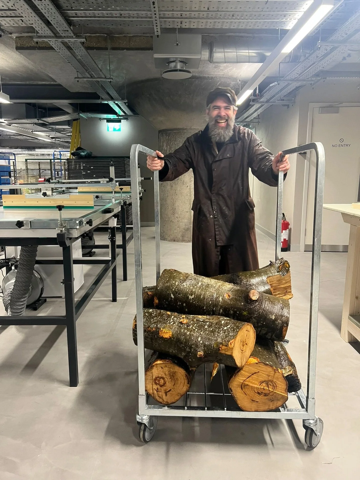 Table legs for our cafe? 🤔 

No problem. After all, creativity lives here at Kindred. And we love a sustainable solution!

Swipe to see the thinking process begin with Robertas, Jad &amp; Angelique!

Solutions don&rsquo;t always come from buying new