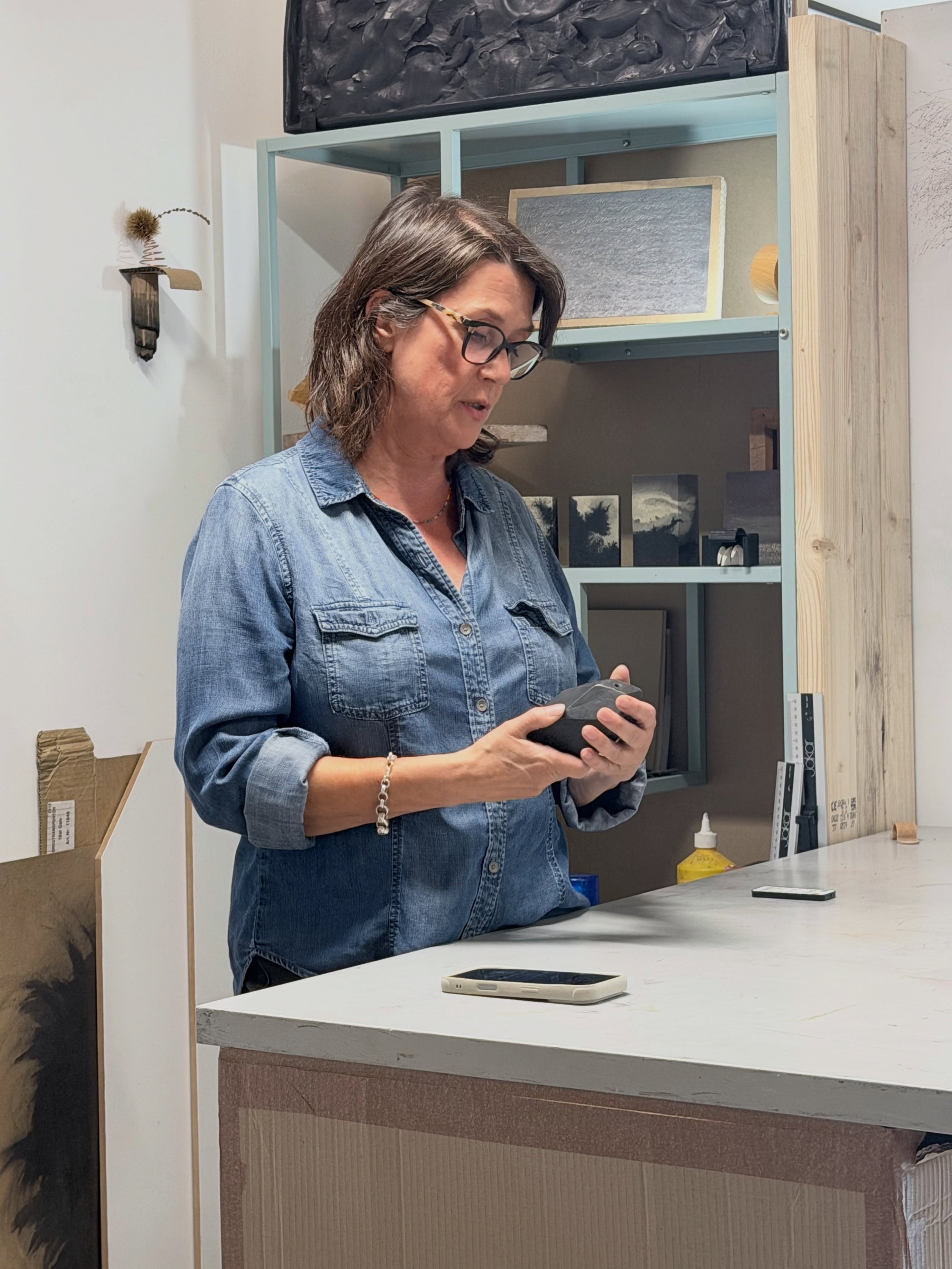 This weeks studio tour took us to visit artist, Tessa Brown. 

When Tessa first arrived at Kindred Studios, she felt drawn to explore the spaces in and around the building. Beginning with the seed heads growing on the terrace, she started creating sm