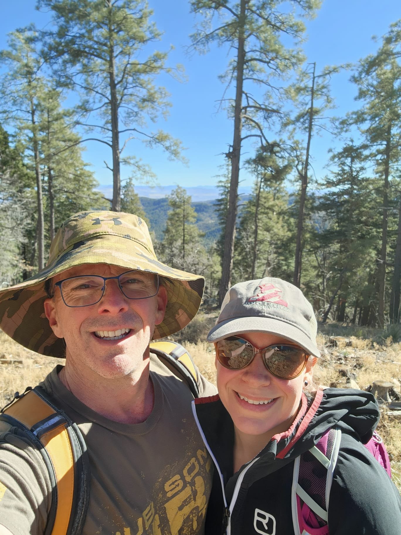 Lisa_Jeremy hike.JPG