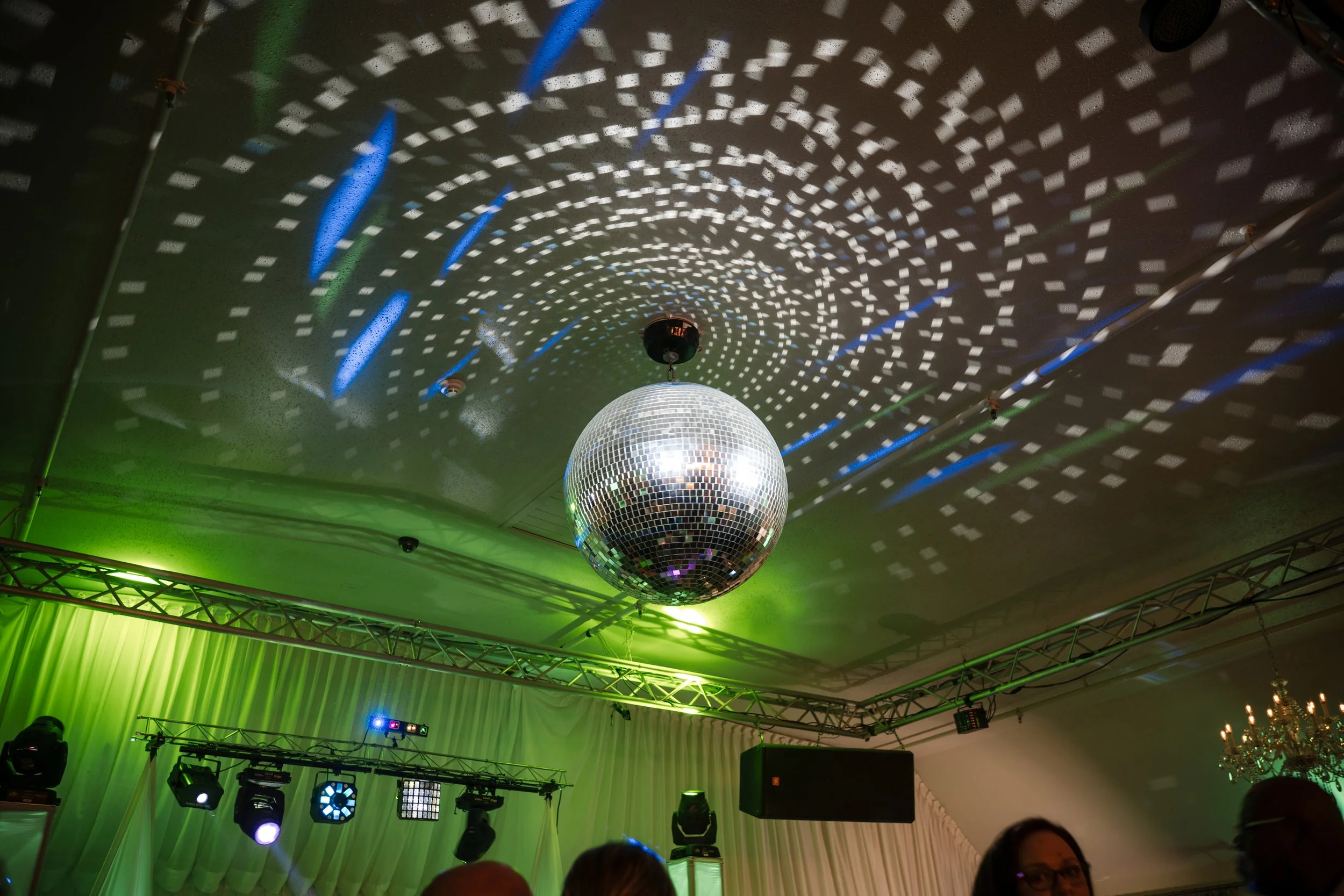 Hudson Valley Mitzvah Venue With a Large Ballroom and After Party Patios