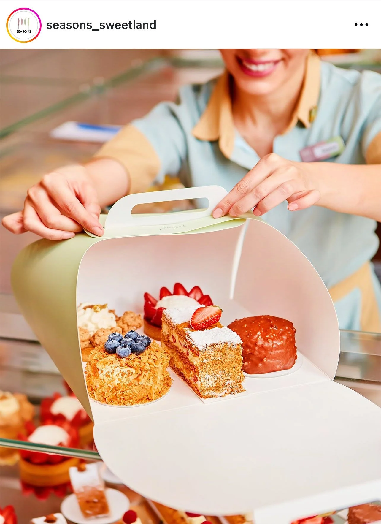 Seasons Cafe & restaurant  88.jpg