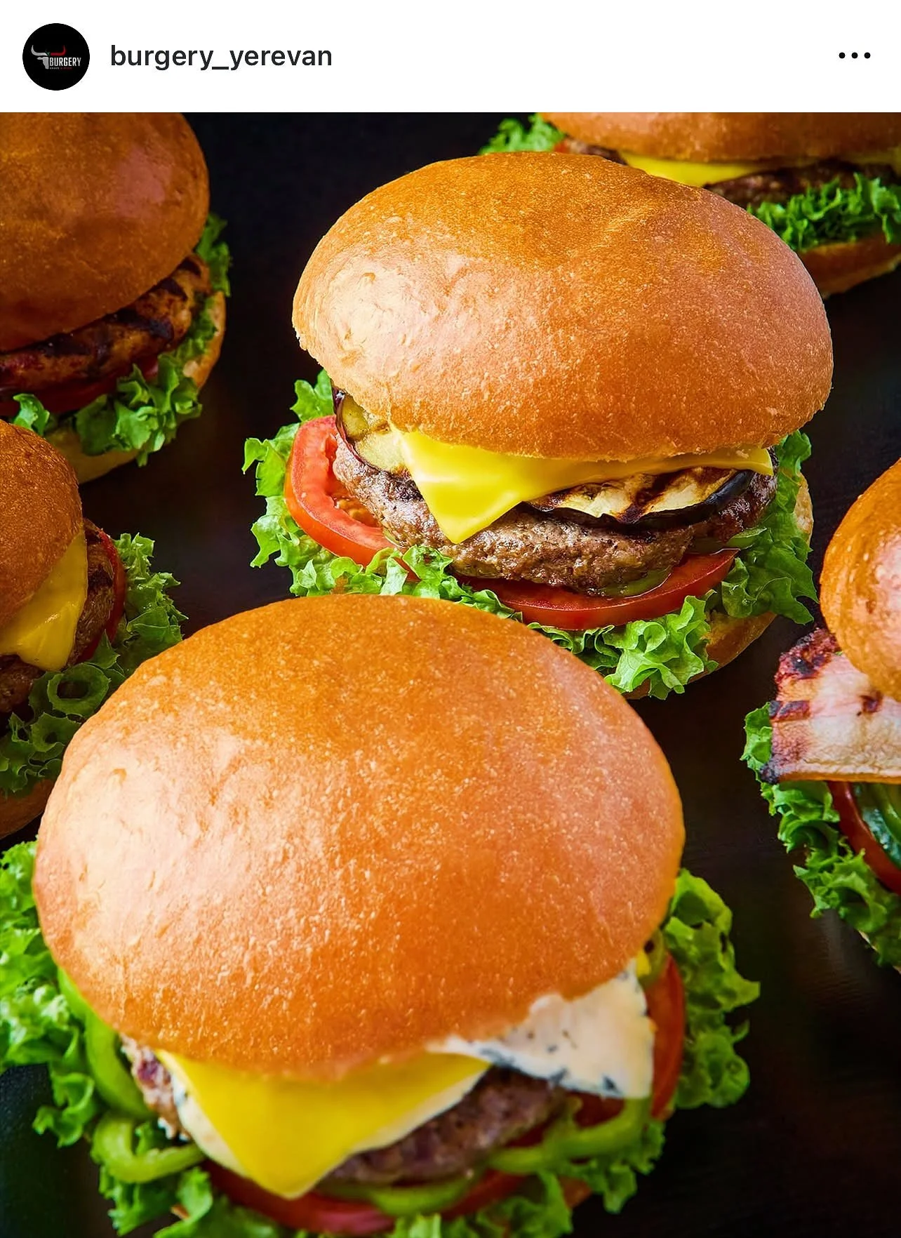 Burgery restaurant 30.jpg