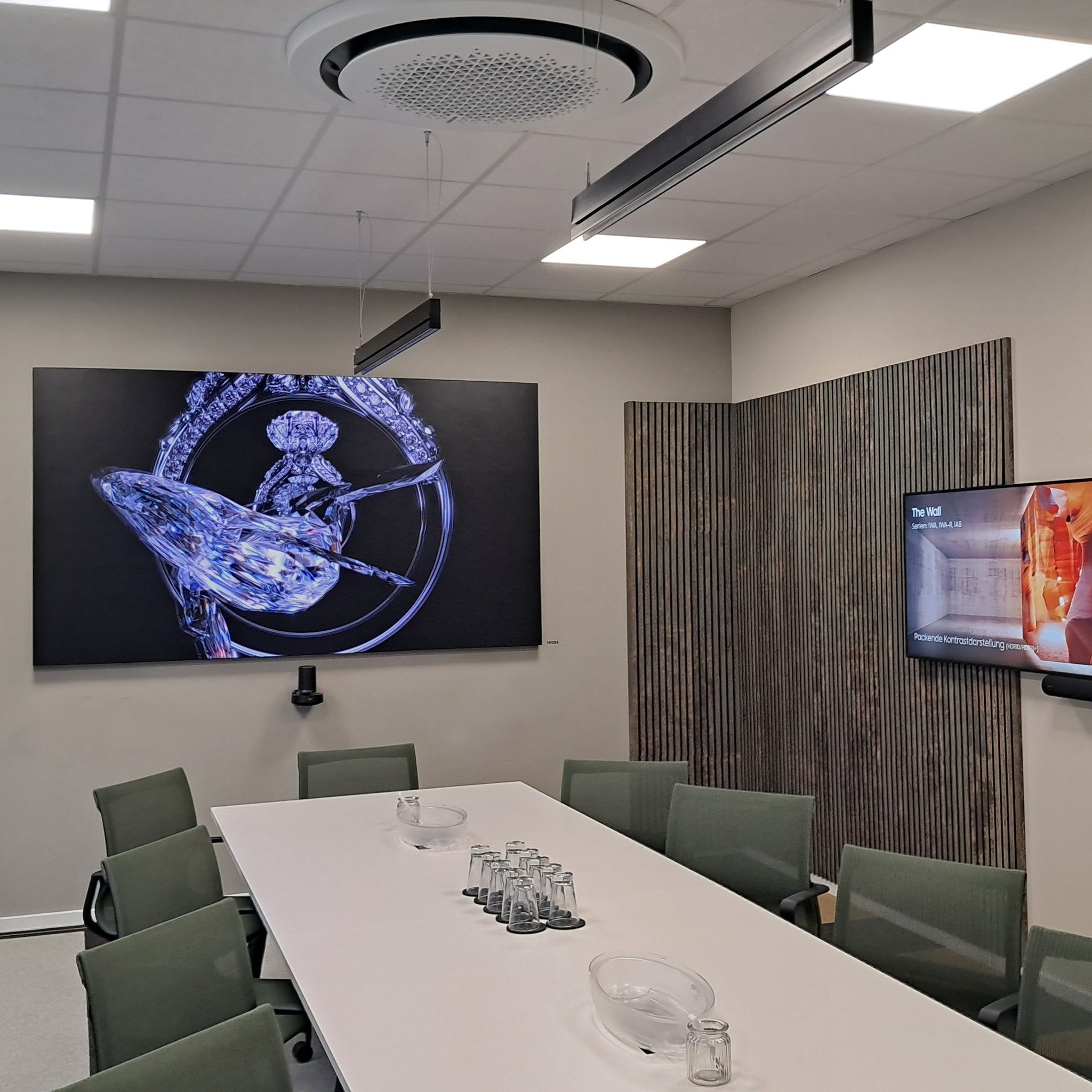 KSCAPE &amp; Samsung collaborate to create meeting room harmony! 

@samsung, a global leader in technology display technology, has collaborated with @k_scape_merging_senses to transform the meeting room experience at the Samsung Experience Centre in 
