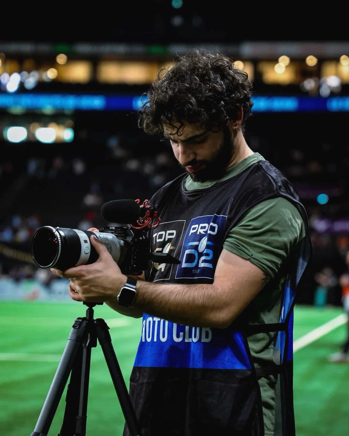 📸 @racing92 - @castresolympique 
Ma premi&egrave;re en @top14rugby 🫶🏼

Merci @andrea.guerimand pour la photo !
