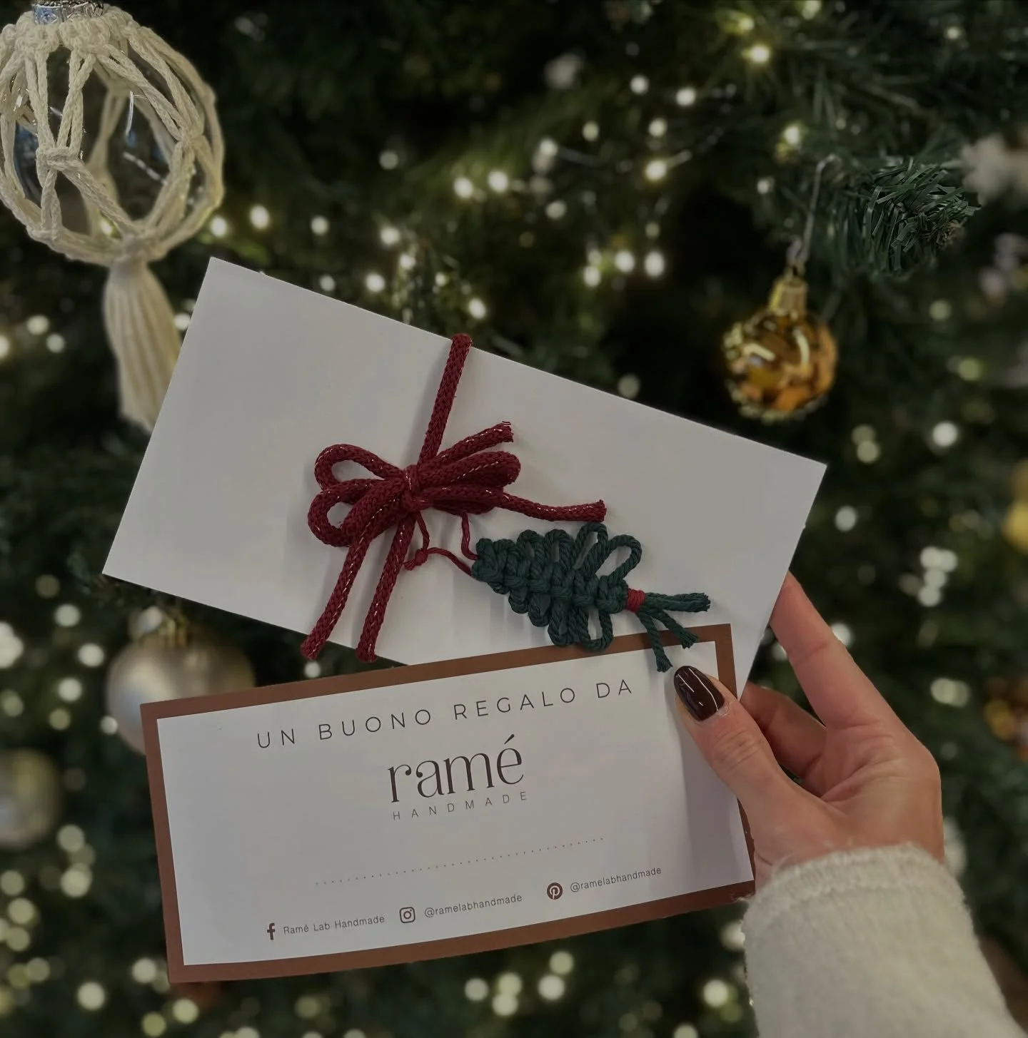 il Buono Regalo Ram&eacute;&hellip; &egrave; sempre una buona idea ✨

disponibile anche in formato digitale, chi lo riceve potr&agrave; scegliere e personalizzare una o pi&ugrave; creazioni 

scrivimi in DM o Whatsapp per avere pi&ugrave; info oppure
