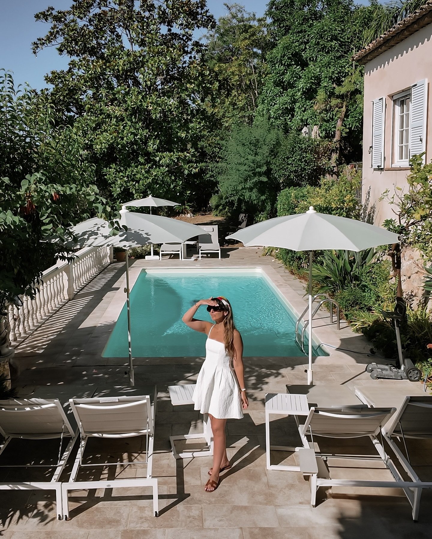 ☀️ Bonjour from the South of France ✨
Serene poolside mornings, ros&eacute; at golden hour, market strolls, and pastel streets dressed in summer charm. So happy to be back in Provence 🌿🥂🌸

#southoffrance #provence #frenchsummer #visitprovence #ros