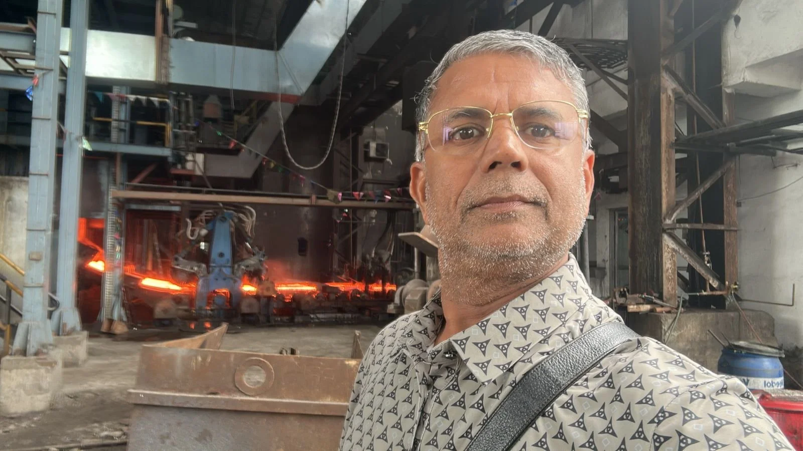 Murugesan at his steel loading work site on Oct/21/2025.