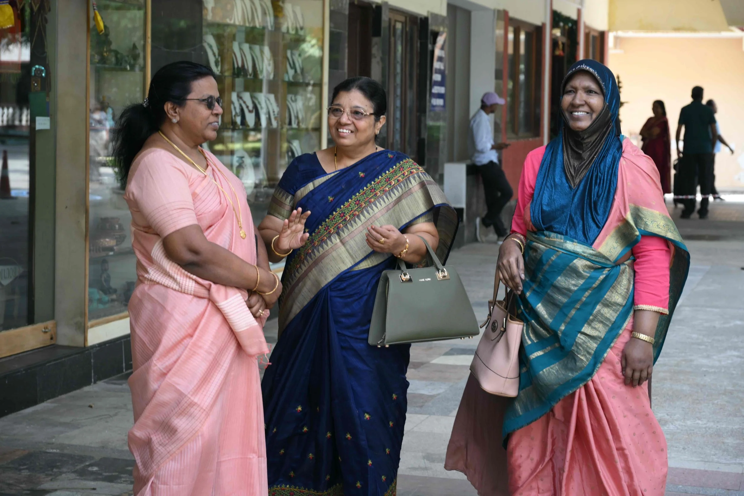 The three Civil friends greet each other (Latha, Subeidha, Umsalmal).
