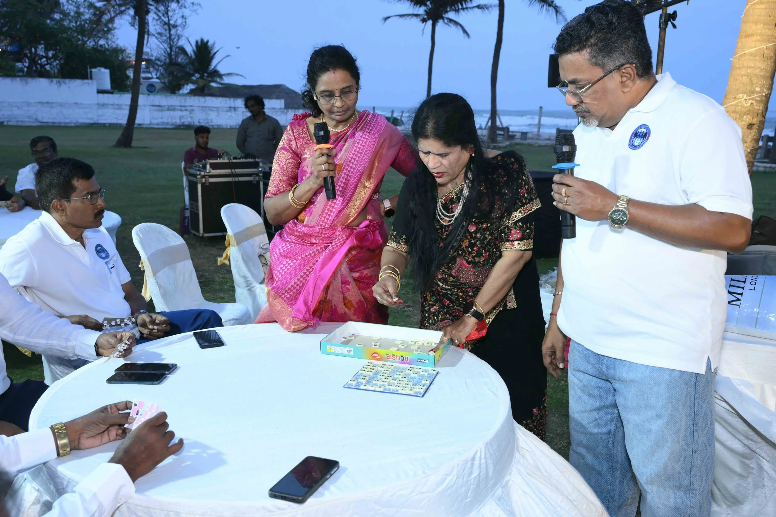 Is this the next clue Manicks?