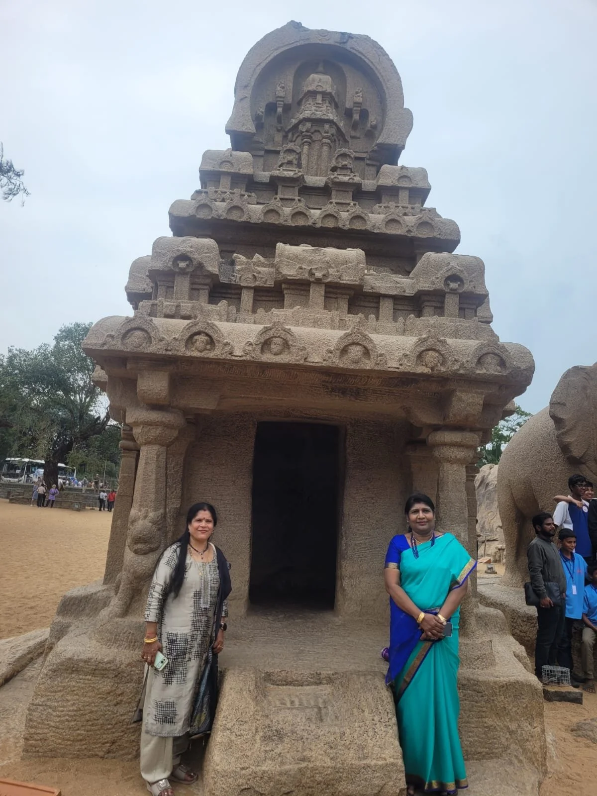 Kanaga and Bharathi.