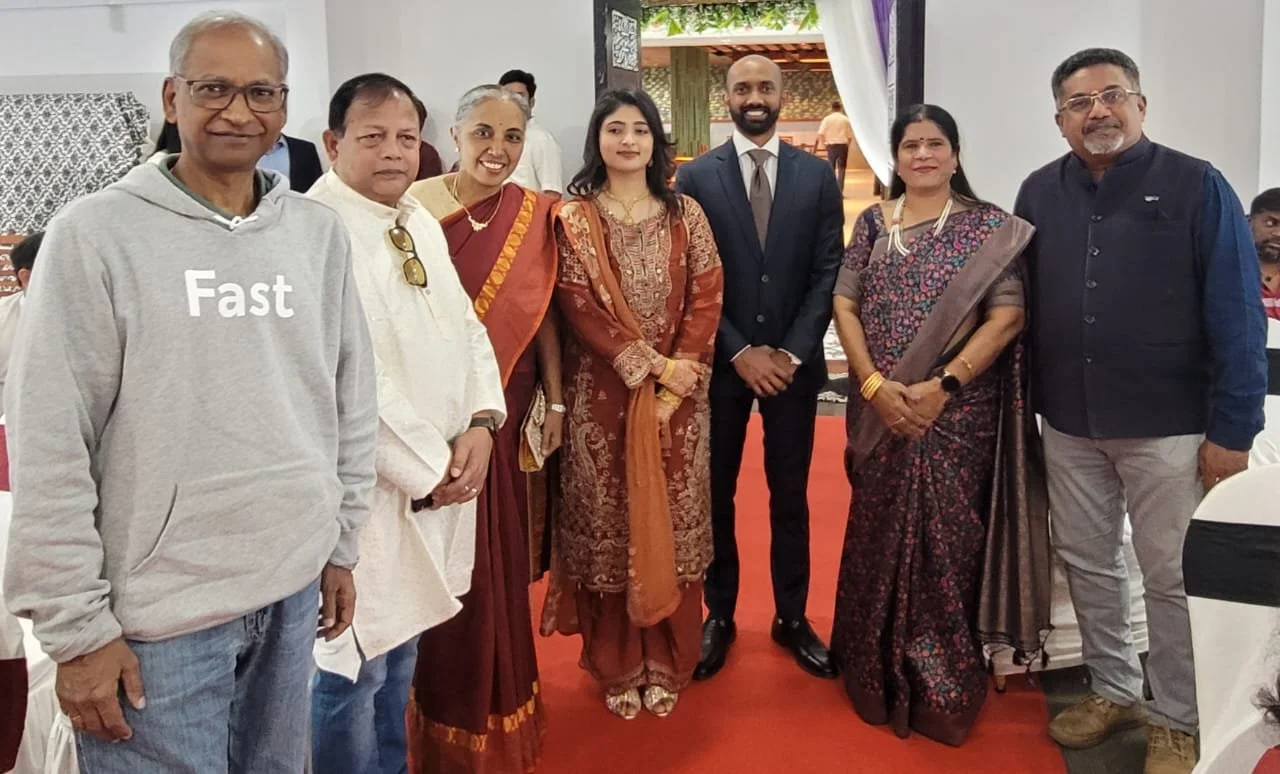 Bangalore friends with Shajahan, his song Tariq and Tariq's wife on Dec/24/2025.