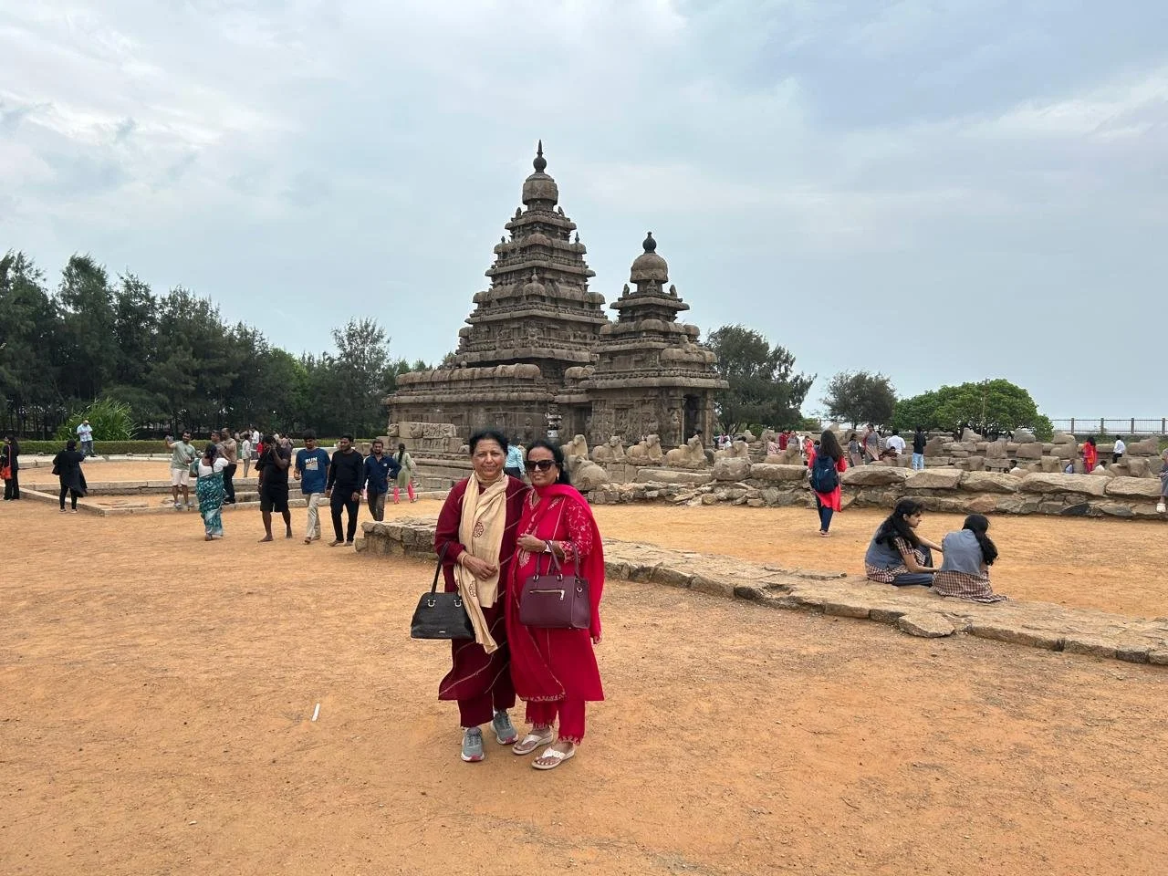 Memorable click for the best friends.