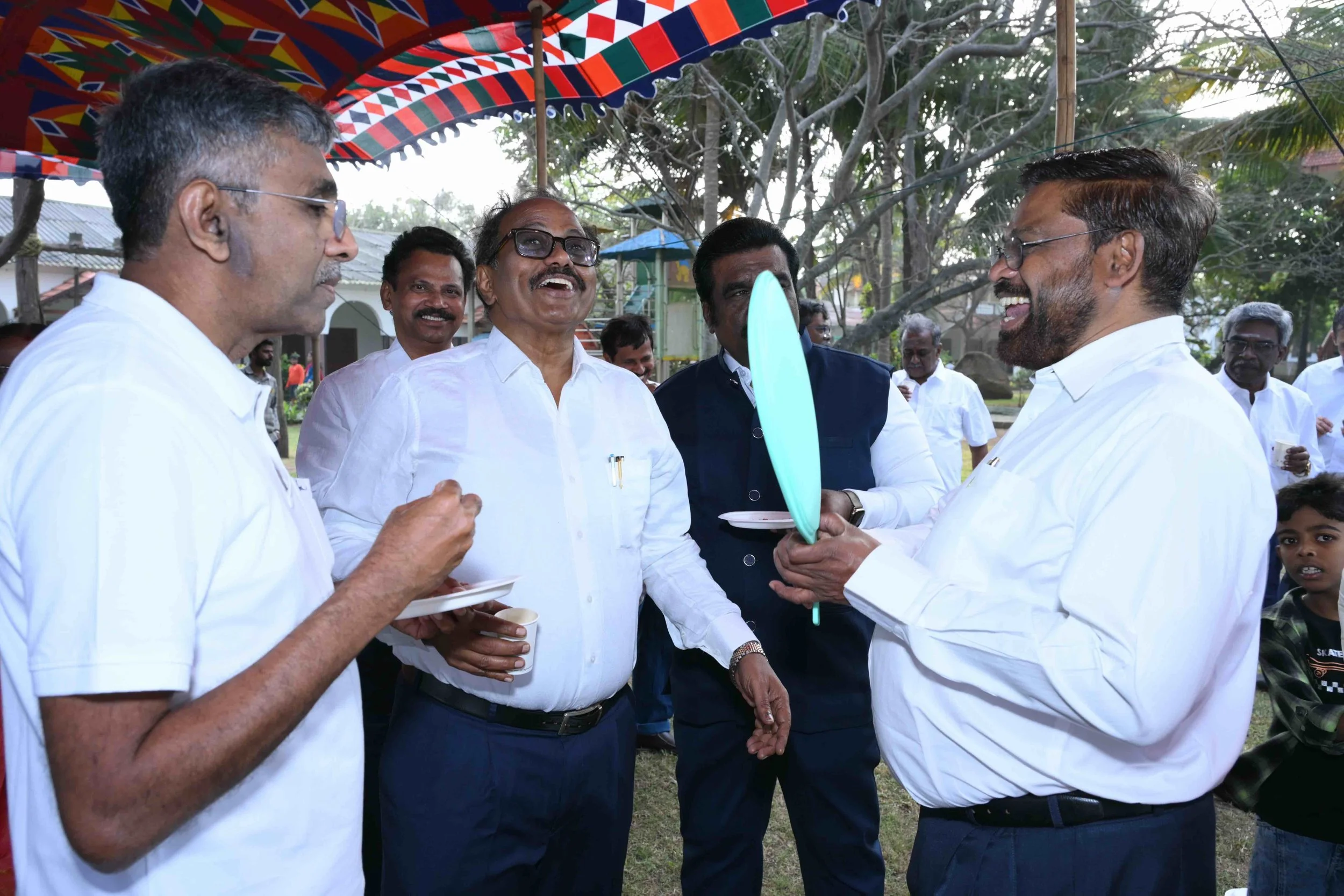 APK recovered after 1000Raja's laughter.