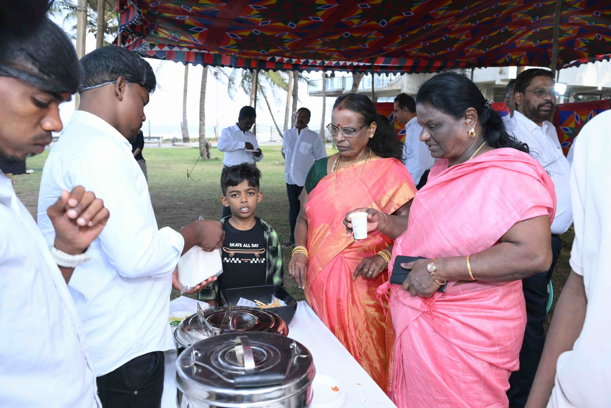 Padma and Selva go for an evening snack.