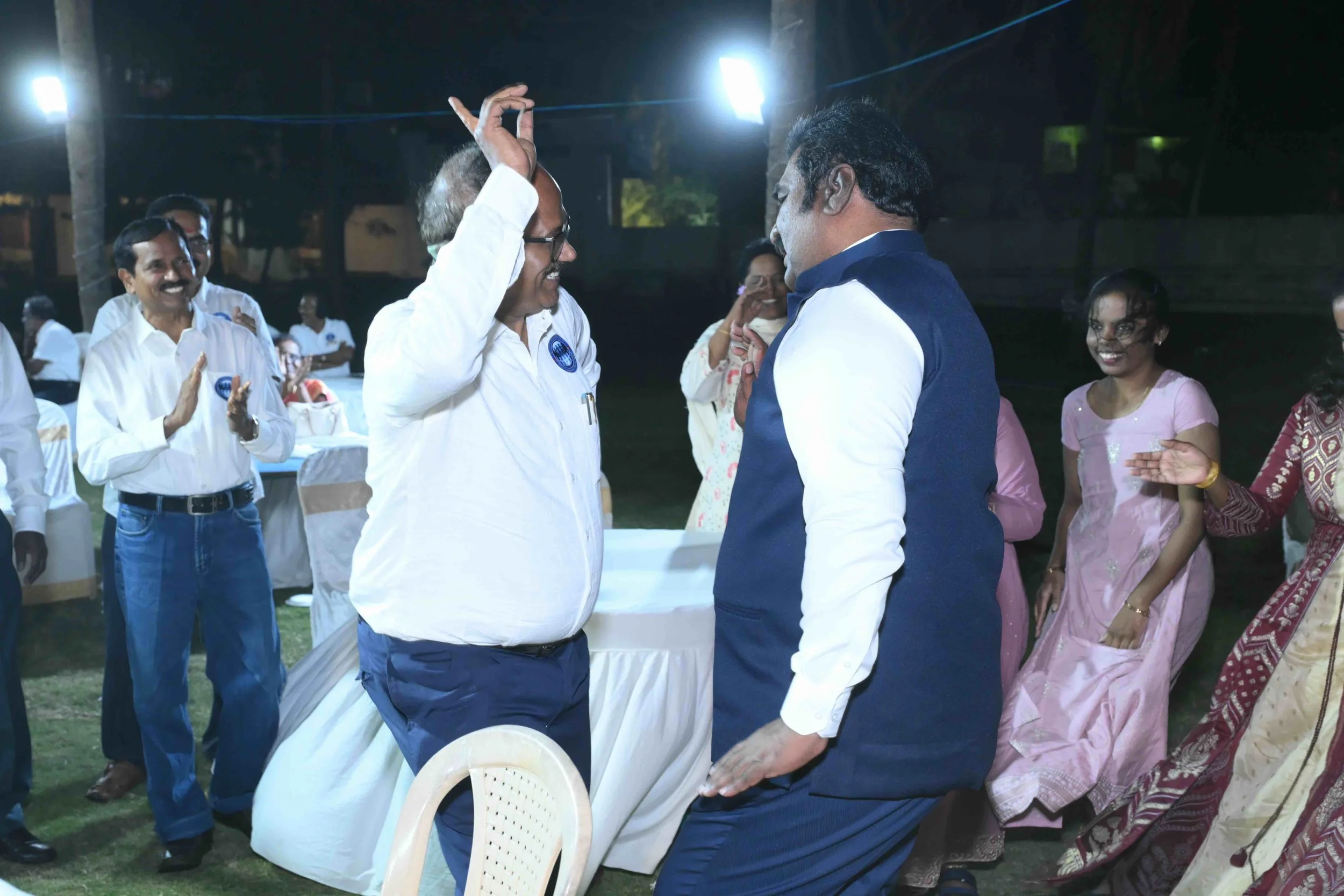 1000 Raja too can dance.