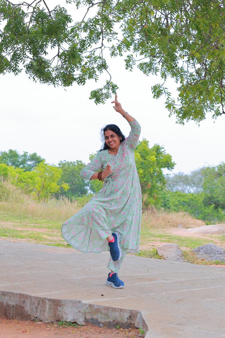 Indhu Packirisamy shows her dancing talent.