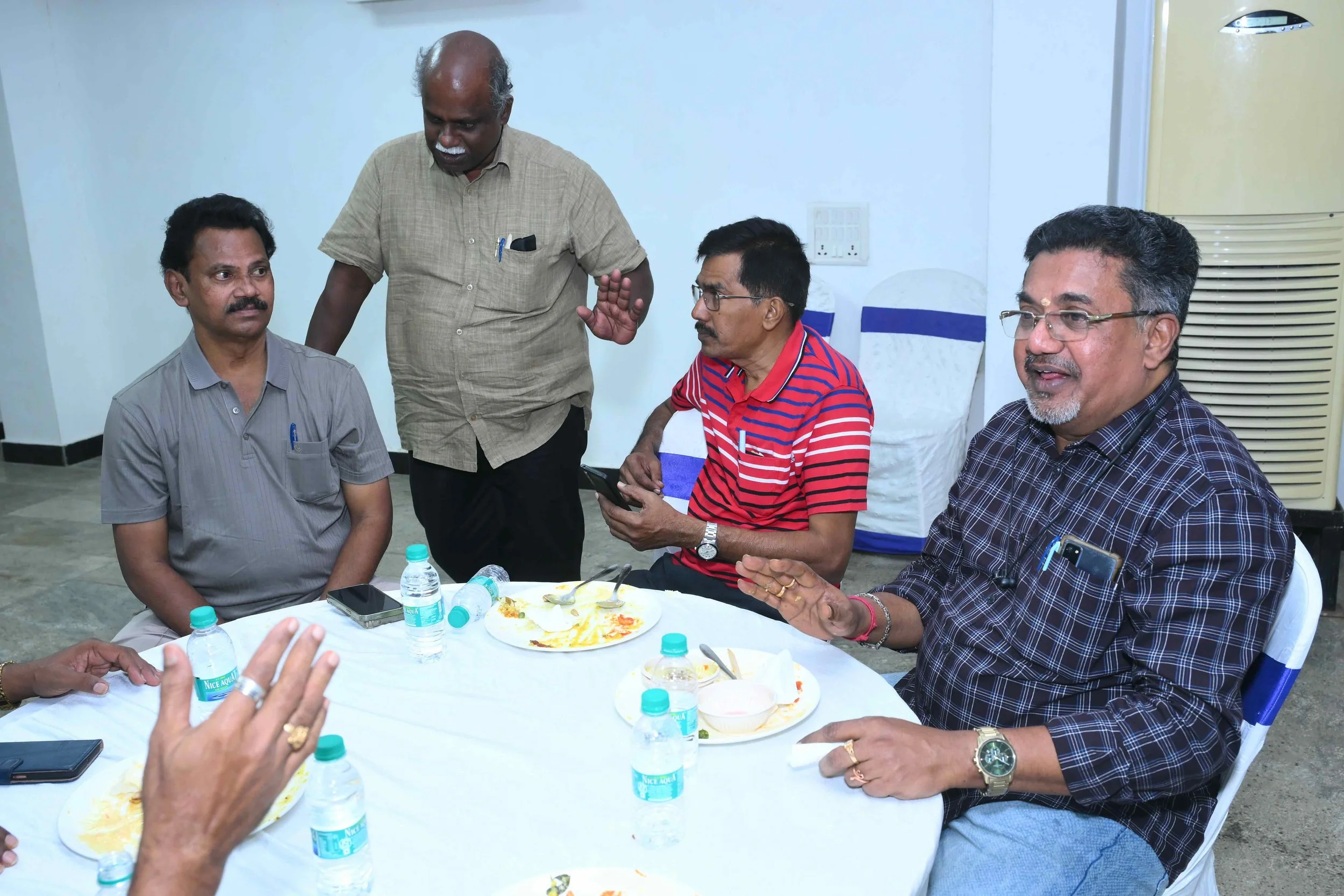 Kamalesh checks with everyone if they feel fine to depart soon.