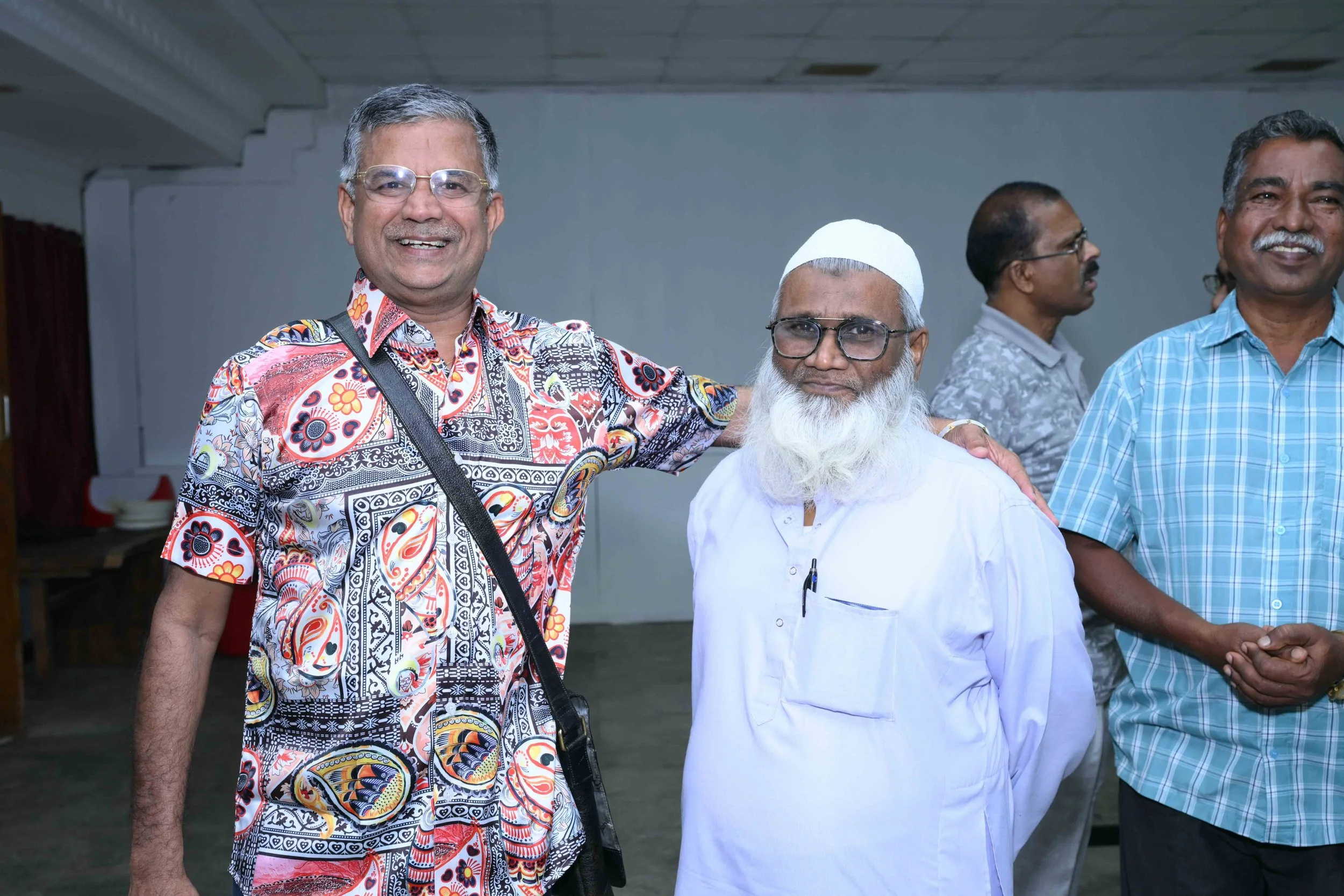 Murugesan arrives on the scene to stun Syed and Michael.