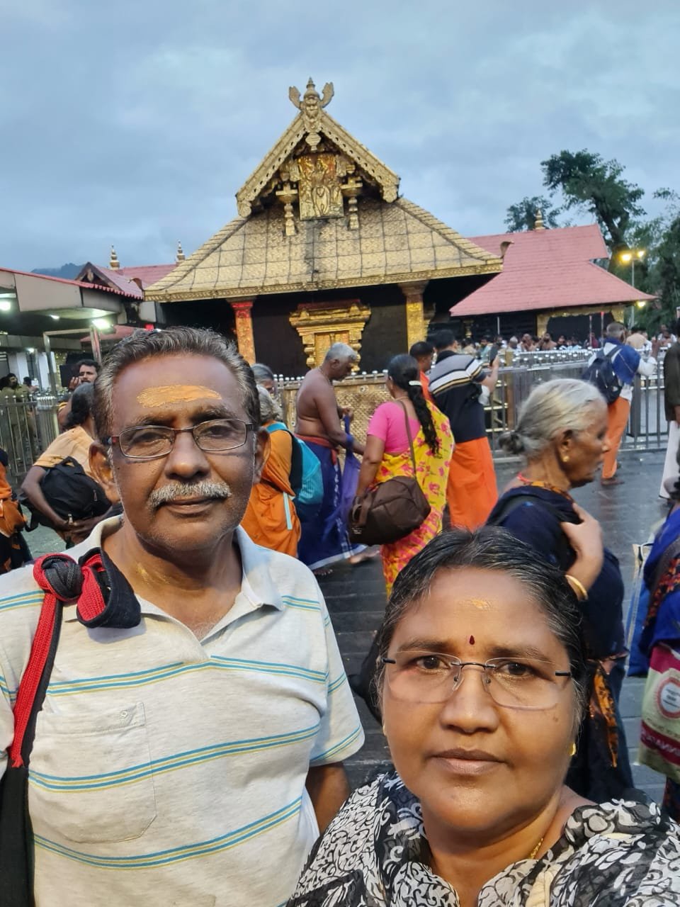 Shanthi with her husband Pandiyan during their Sabarimalai trip on June/18/2025.