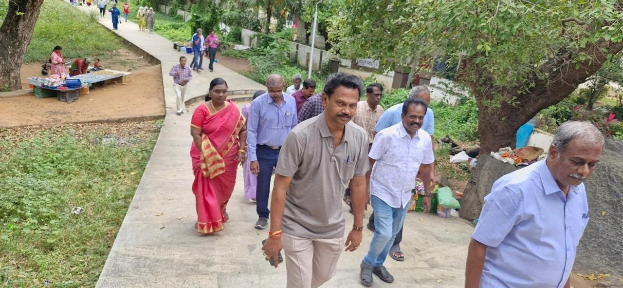 Gothand shows the way.