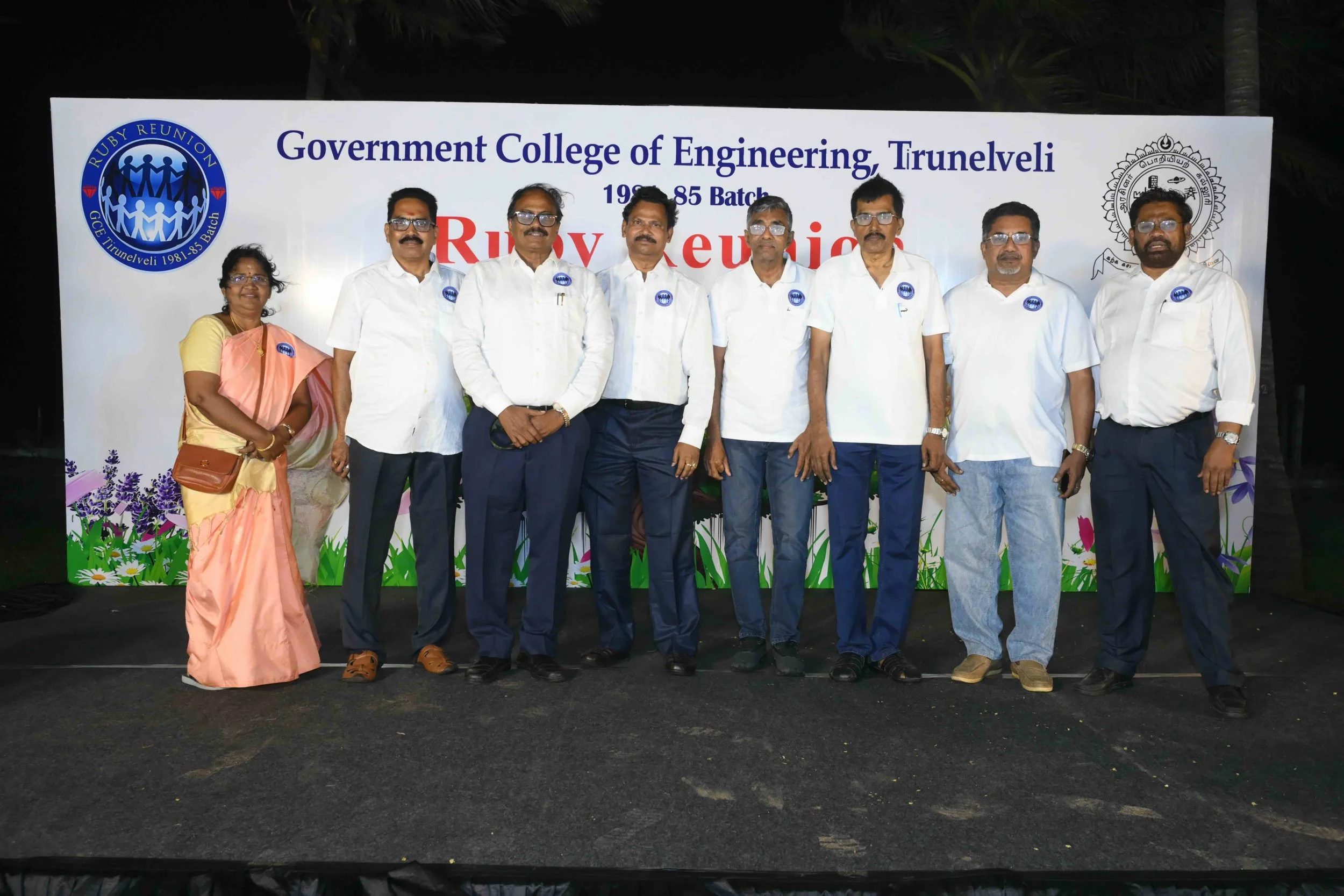 Those who know how to organize a reunion well.