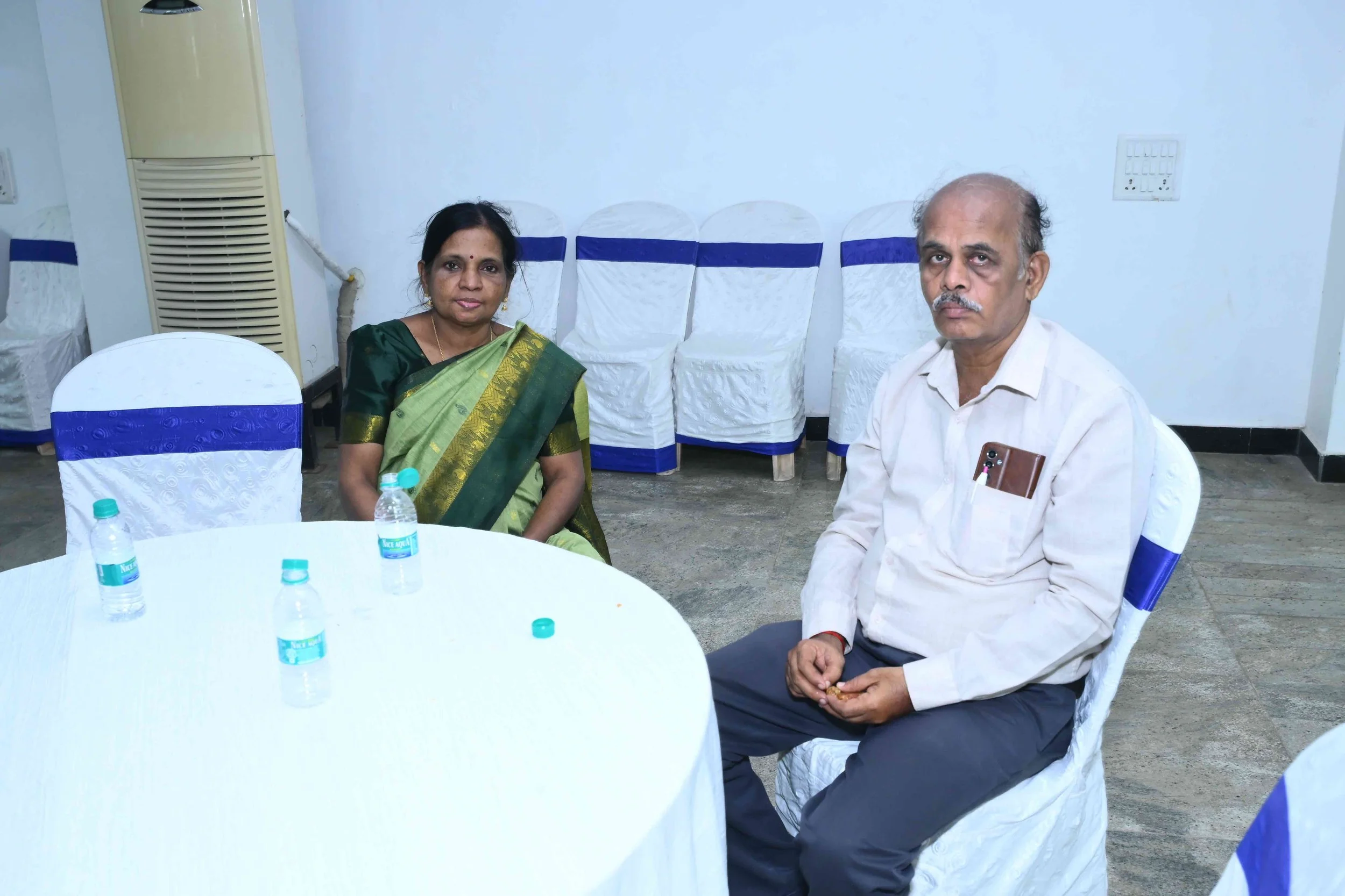 Kasi is not that happy to depart from the reunion soon.