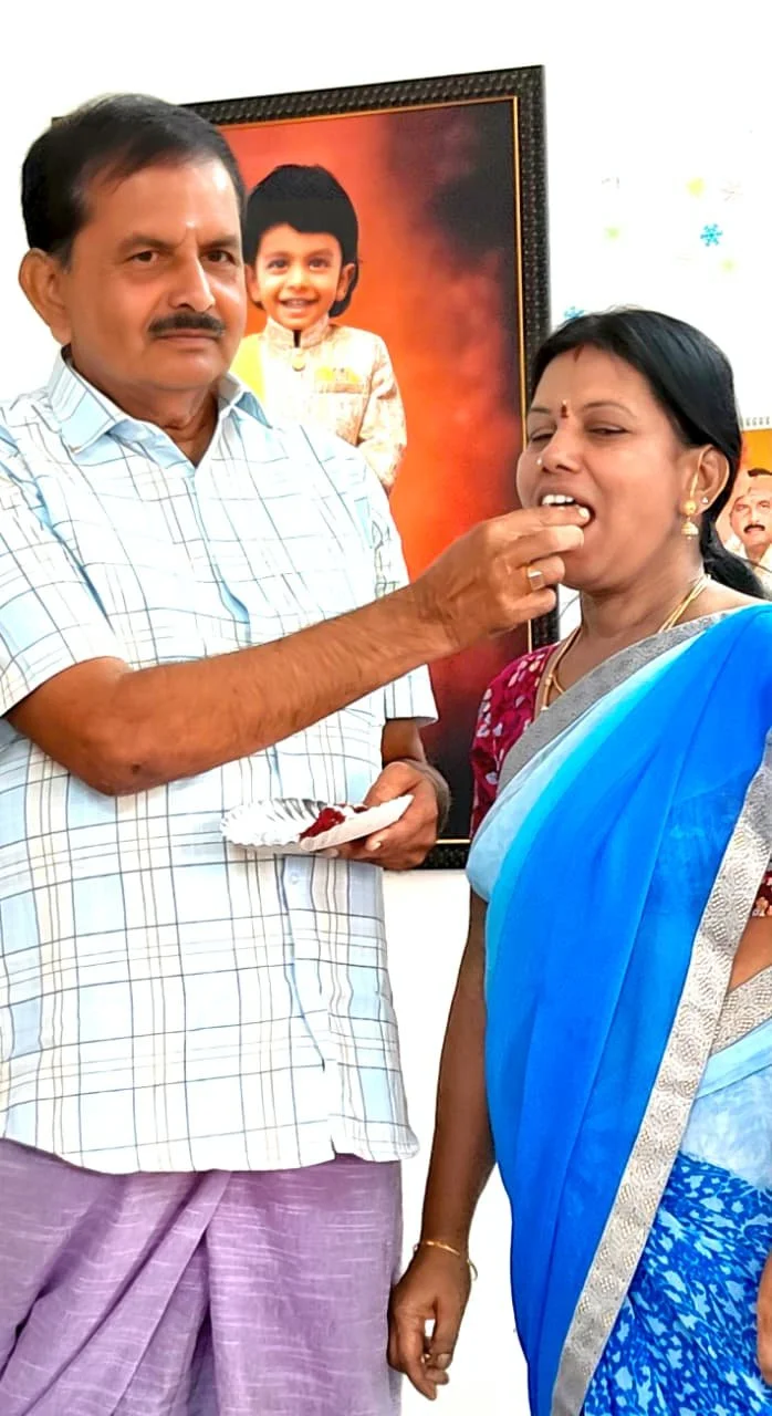 Muthuramakrishnan shared this picture on Nov/30/2025 for his 62nd birthday.