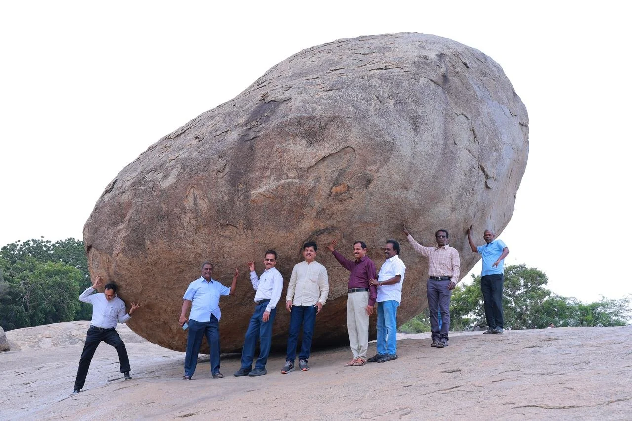 Good engineers can shoulder any heavy world problems.