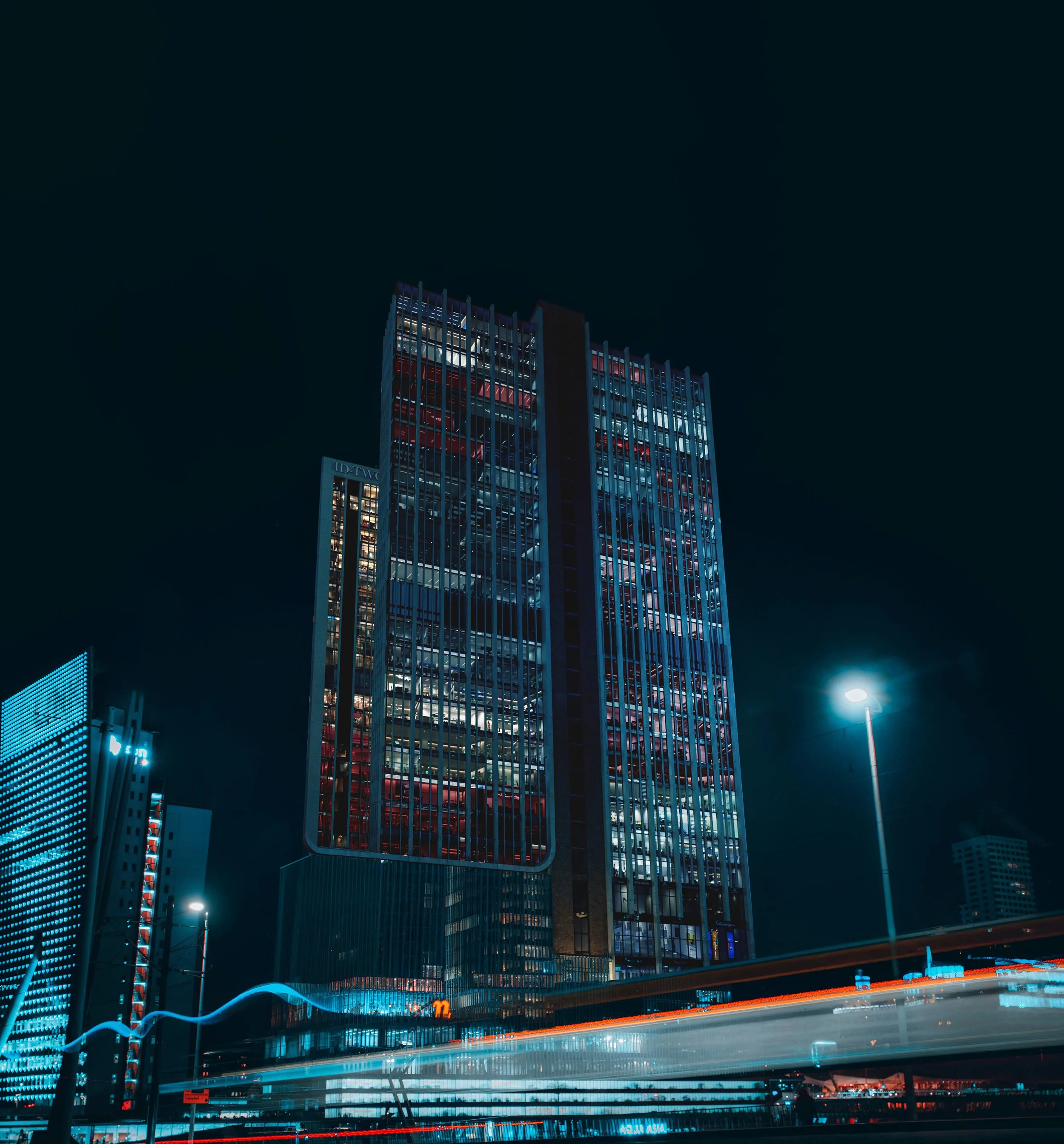 527-Nakheel Tower-Cam03-Mid Night.jpg