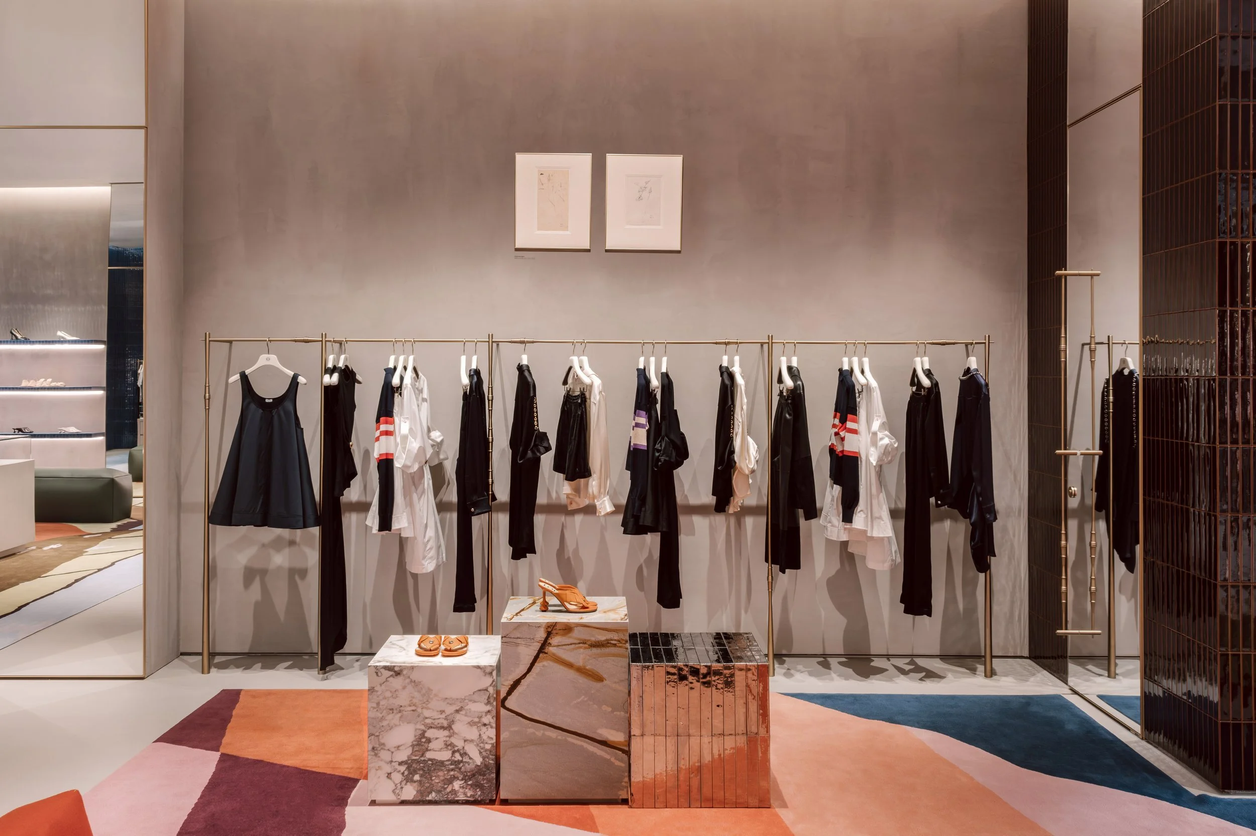  Loewe, River Oaks District 