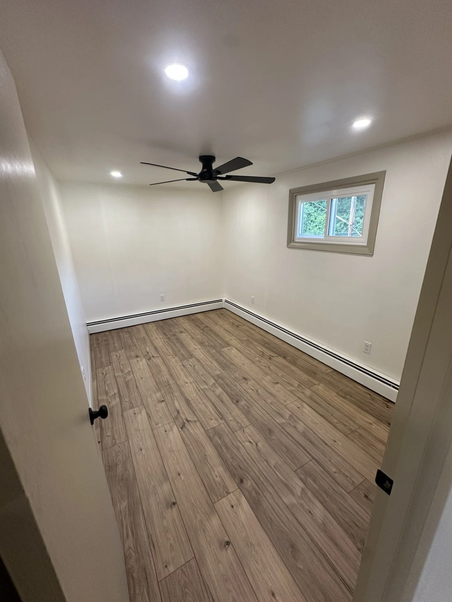 Upstairs Bedroom 1.jpg