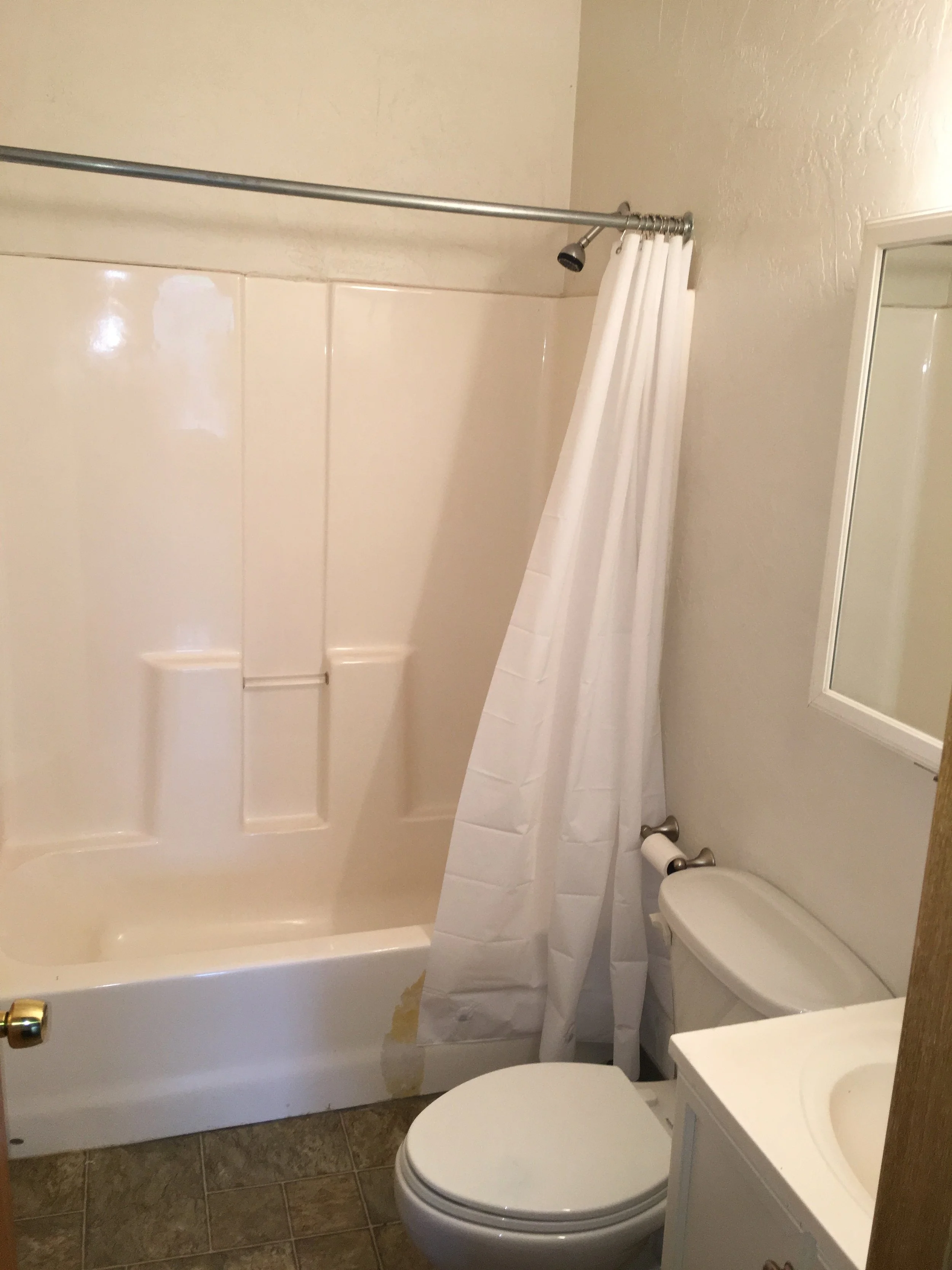 7.bathroom.512broadway.jpg