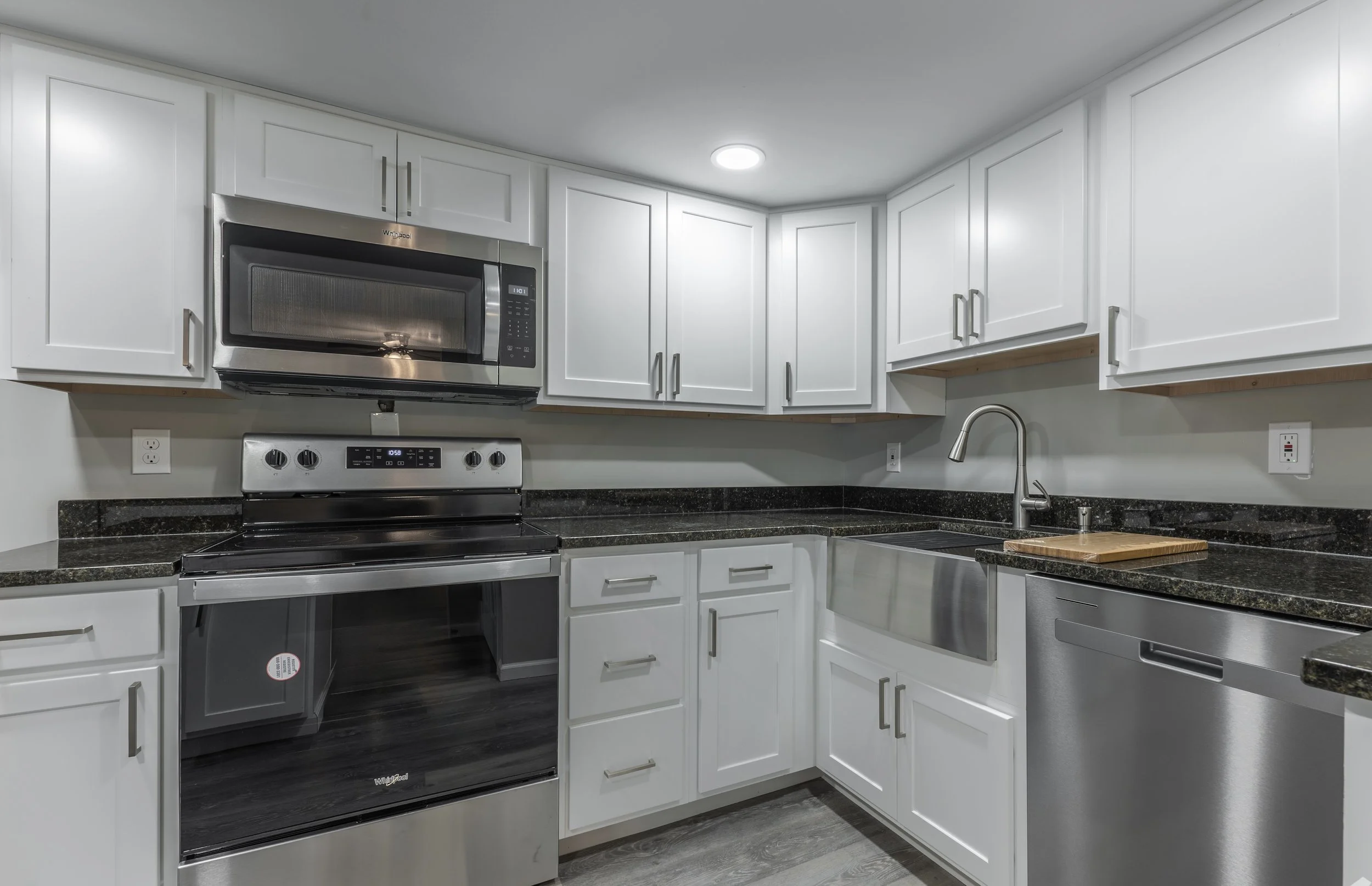 4.Kitchen.jpg