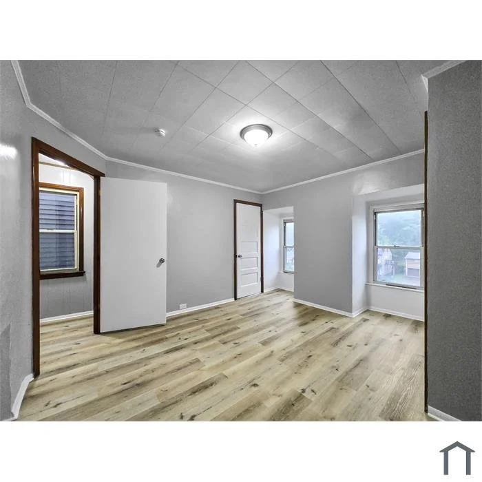 2625 Patterson St Room.jpg