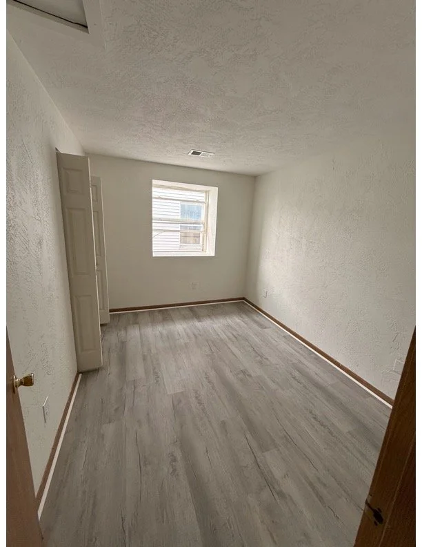 1ST BEDROOM.jpg
