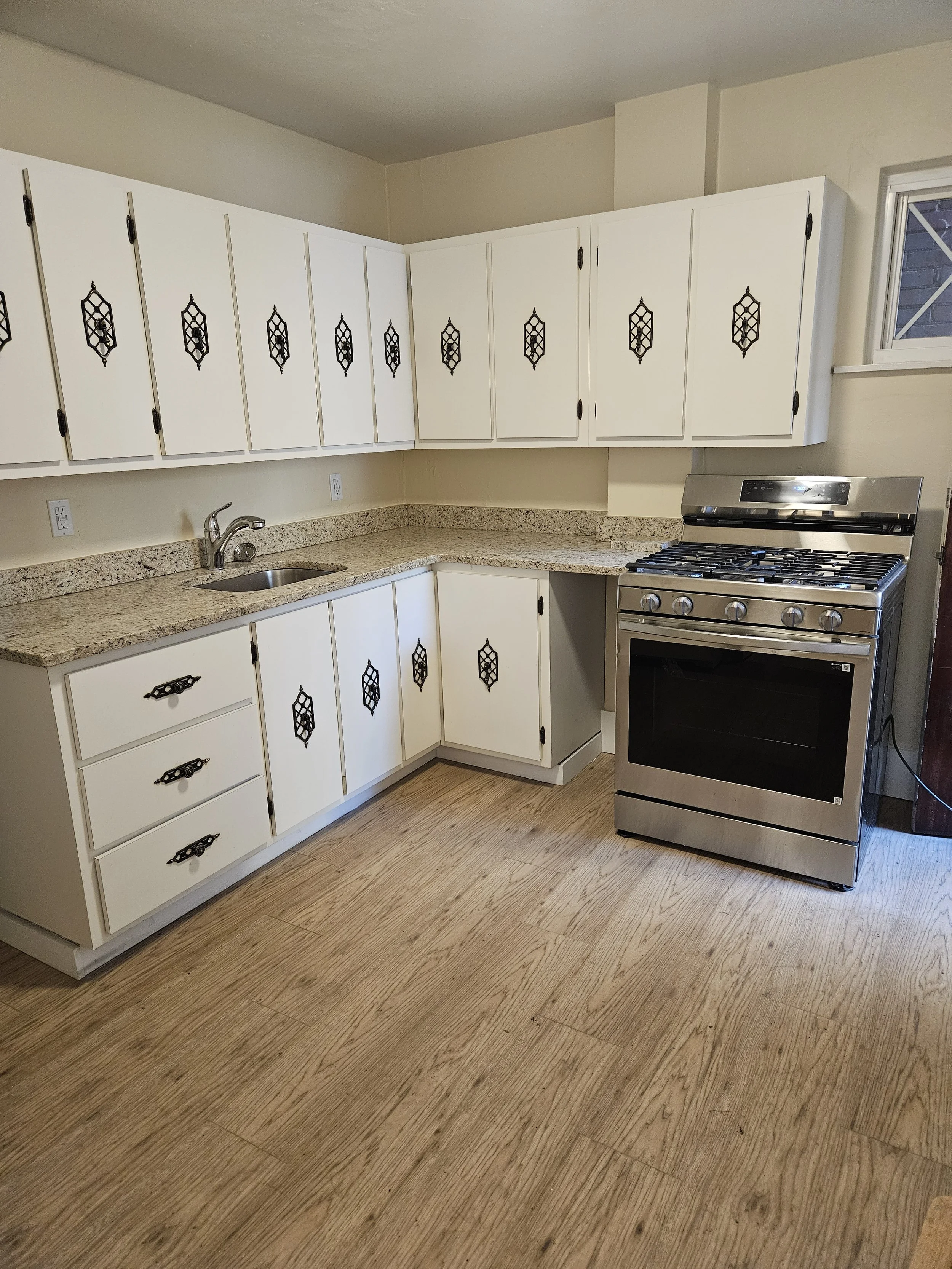 245 Hawkins Ave. North Braddock, PA. 15104 6-Bedroom (9/22/26)