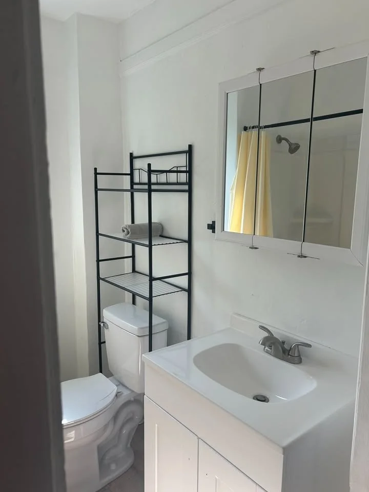 Bathroom1.jpg