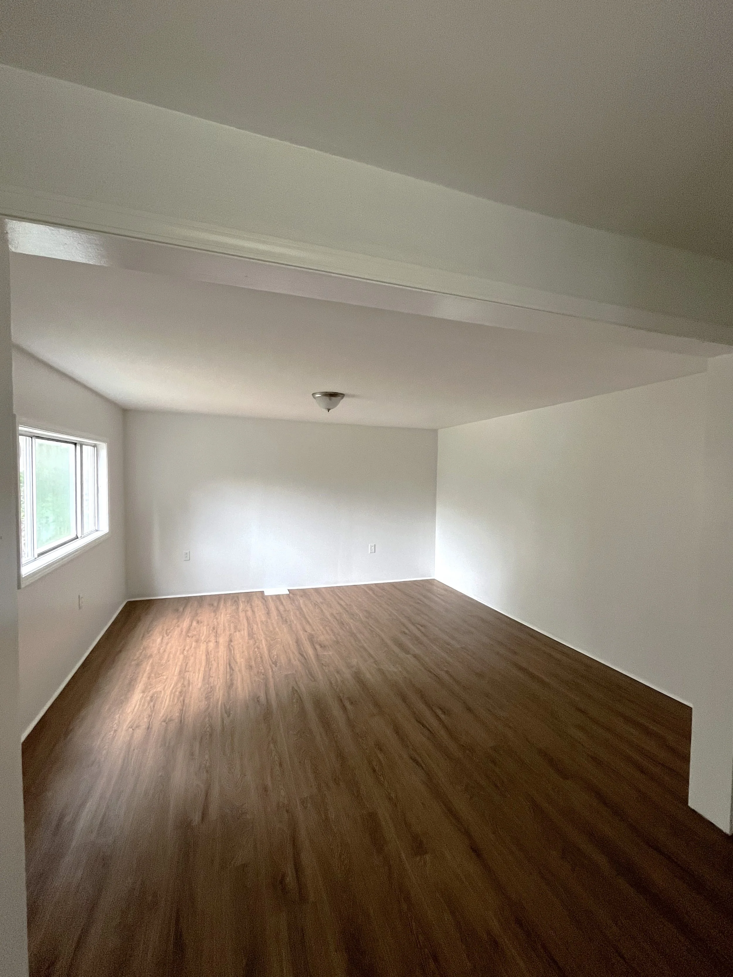 653 Illinois_Living Room & Dinning Room.jpg