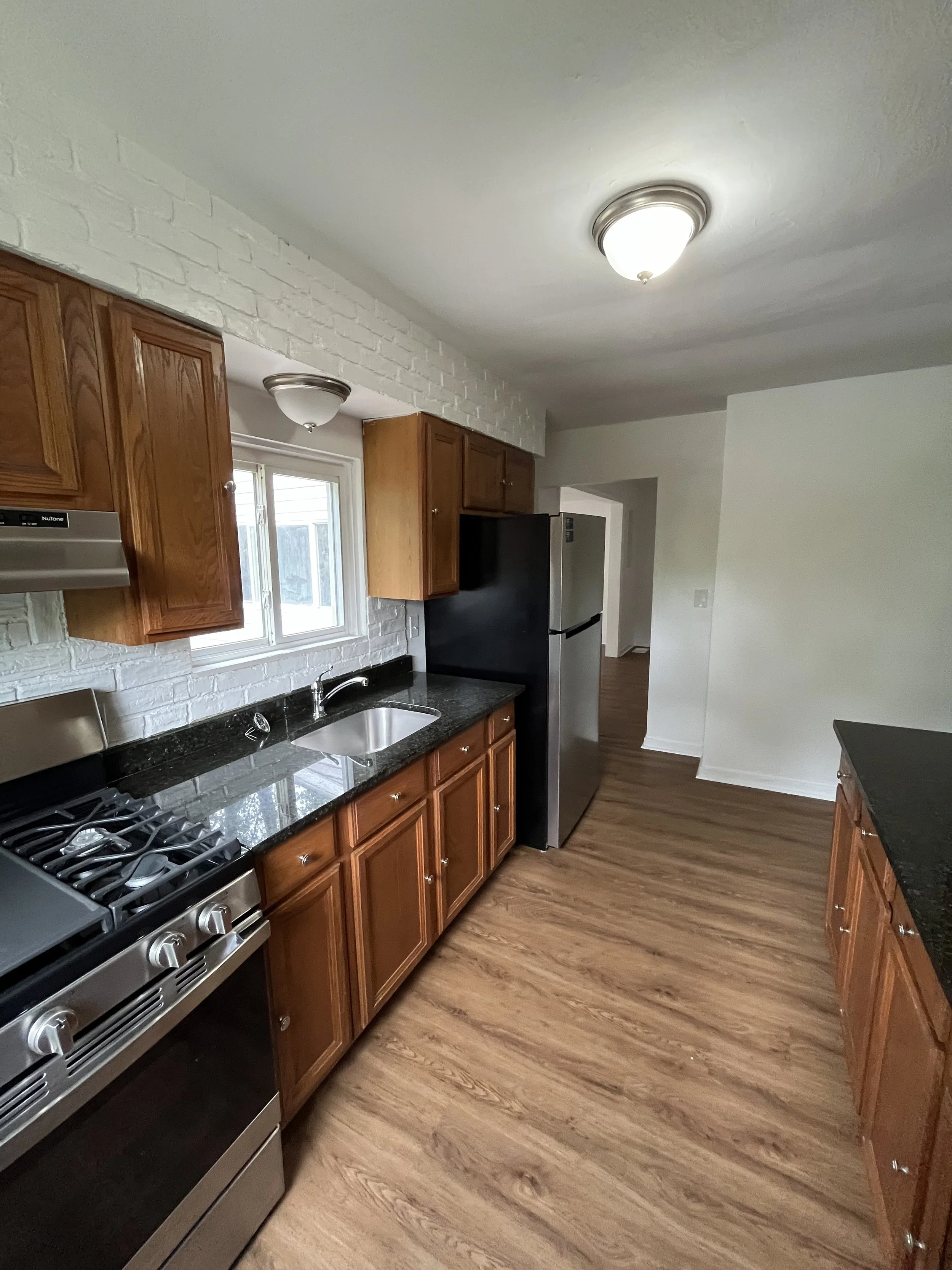 653 Illinois Kitchen -.jpg