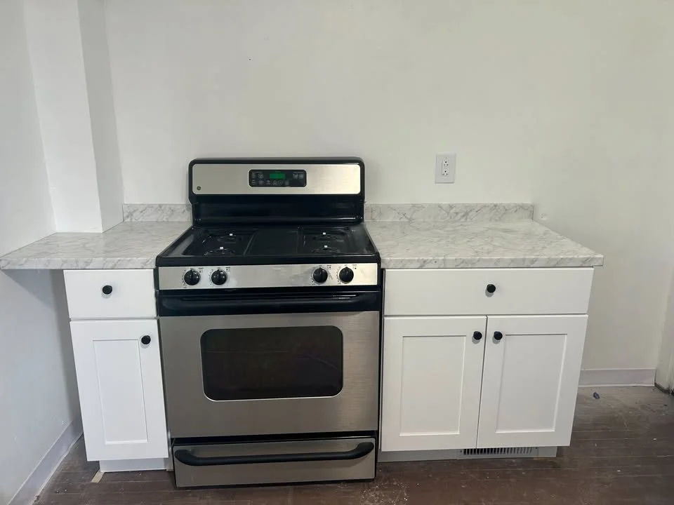Kitchen2.jpg